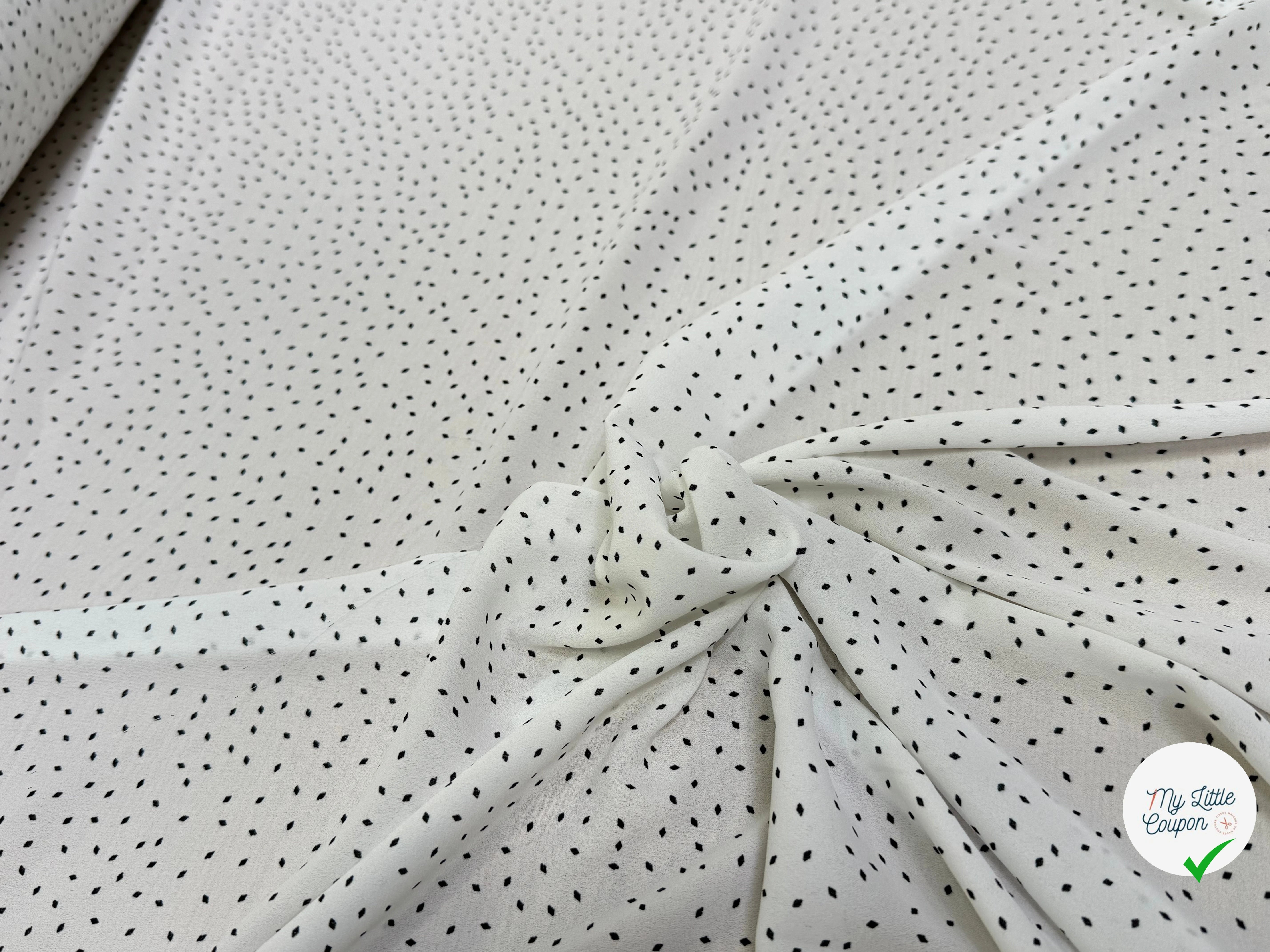 CREPE FLUIDE FOND BLANC POIS MINI LOSANGES - My Little Coupon