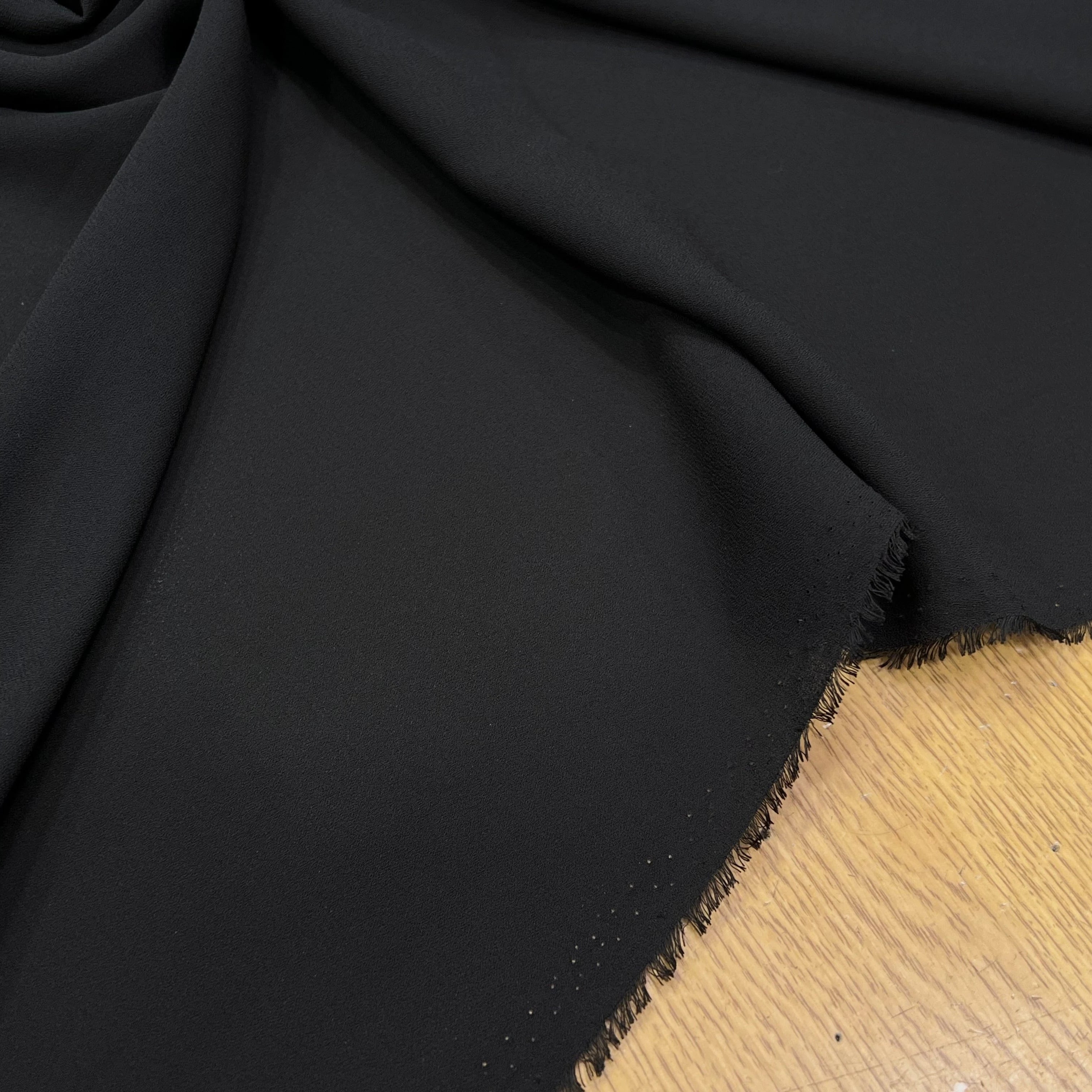 CREPE FLUIDE NOIR 150CM - My Little Coupon