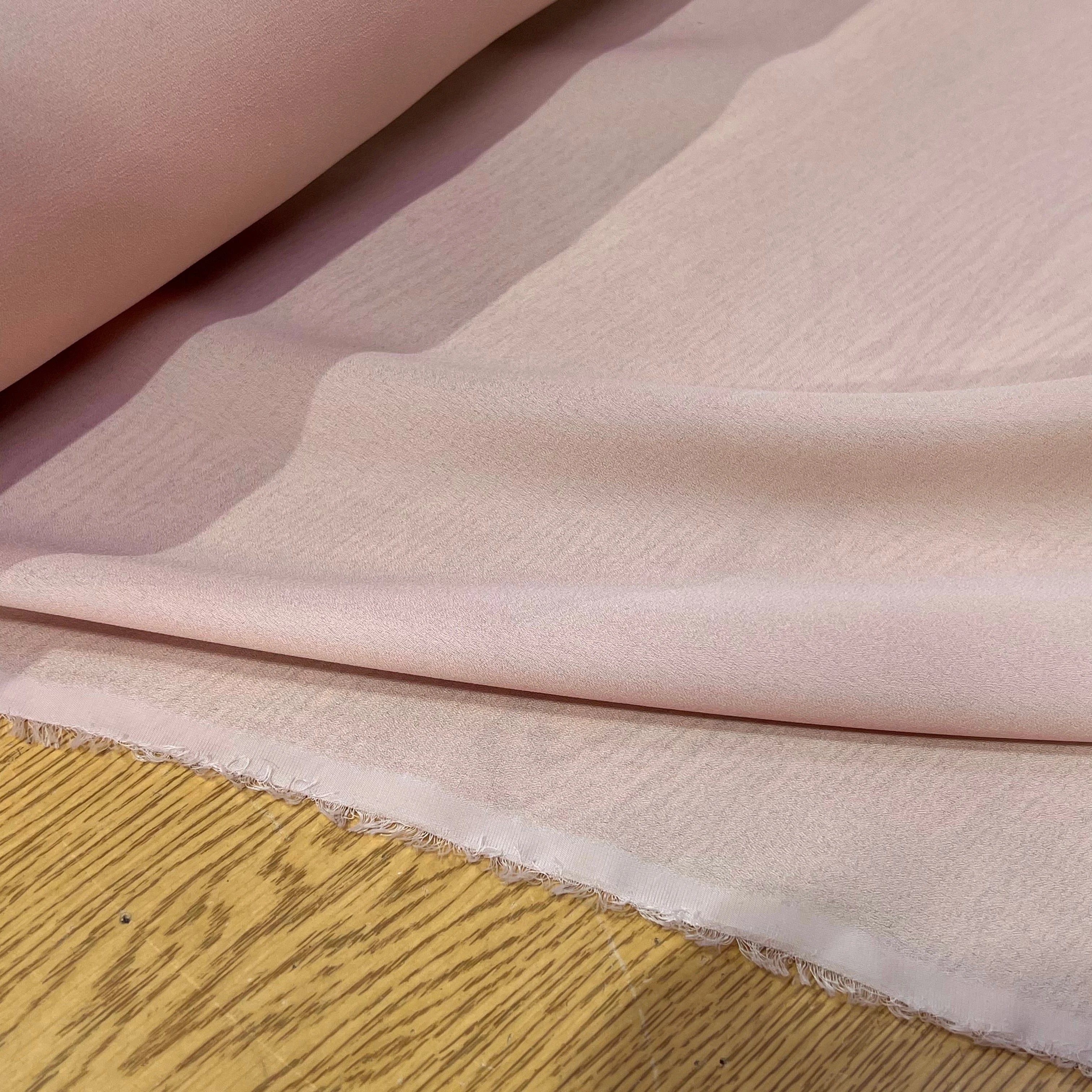 CREPE FLUIDE ROSE PALE 148CM - My Little Coupon