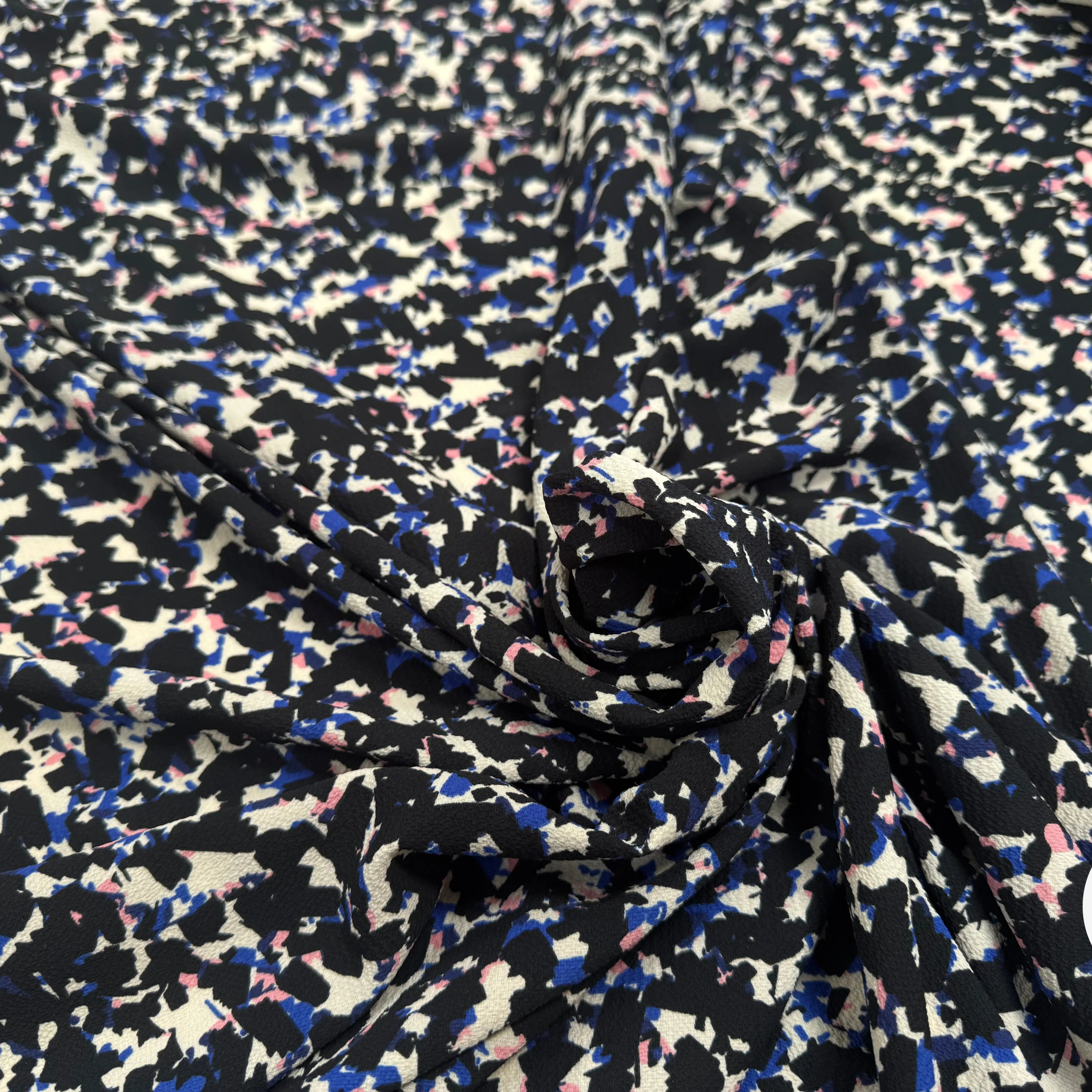 CRÊPE GAUFFRÉ MOTIF NOIR ROSE ECRU - My Little Coupon