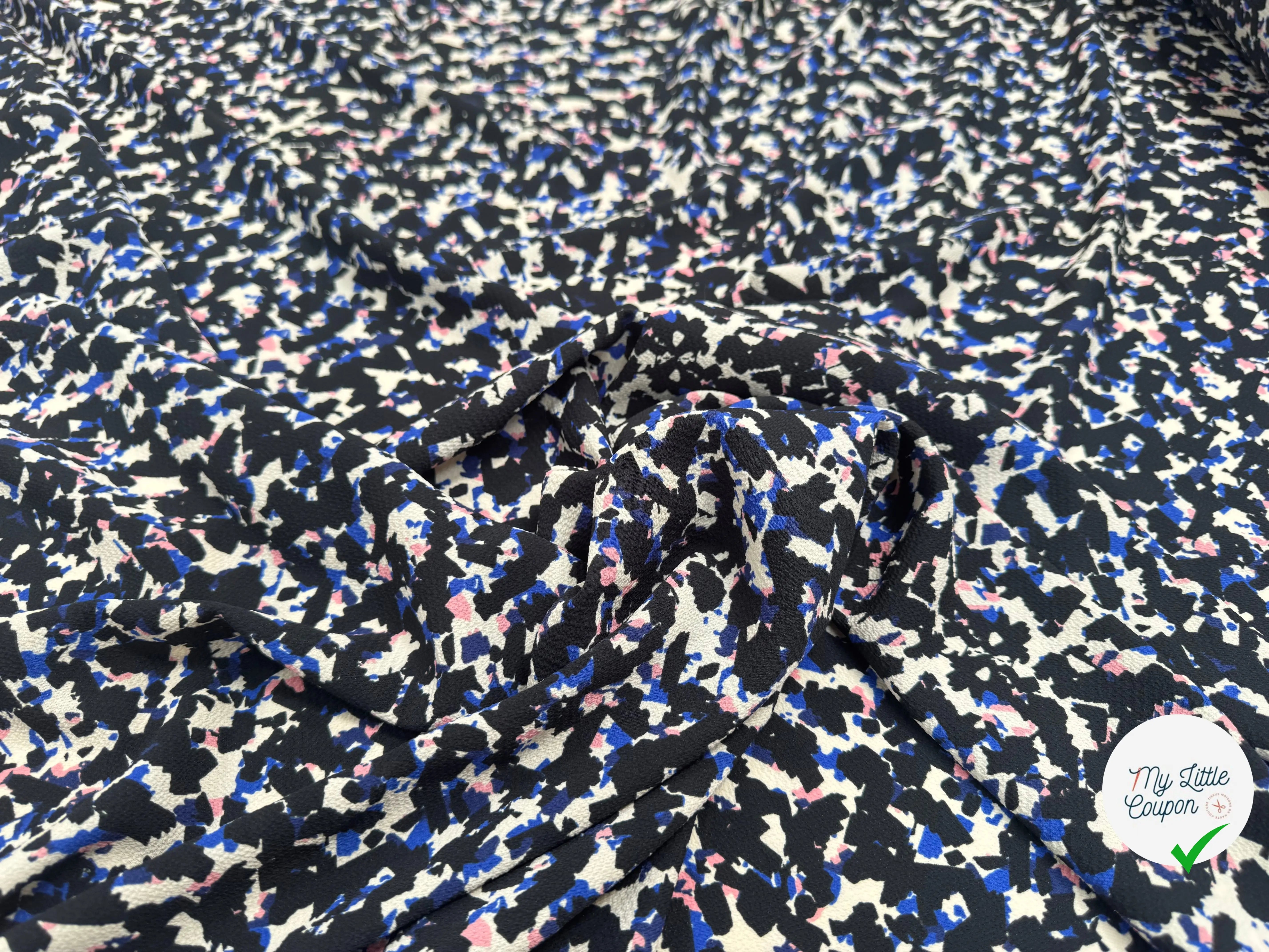 CRÊPE GAUFFRÉ MOTIF NOIR ROSE ECRU - My Little Coupon