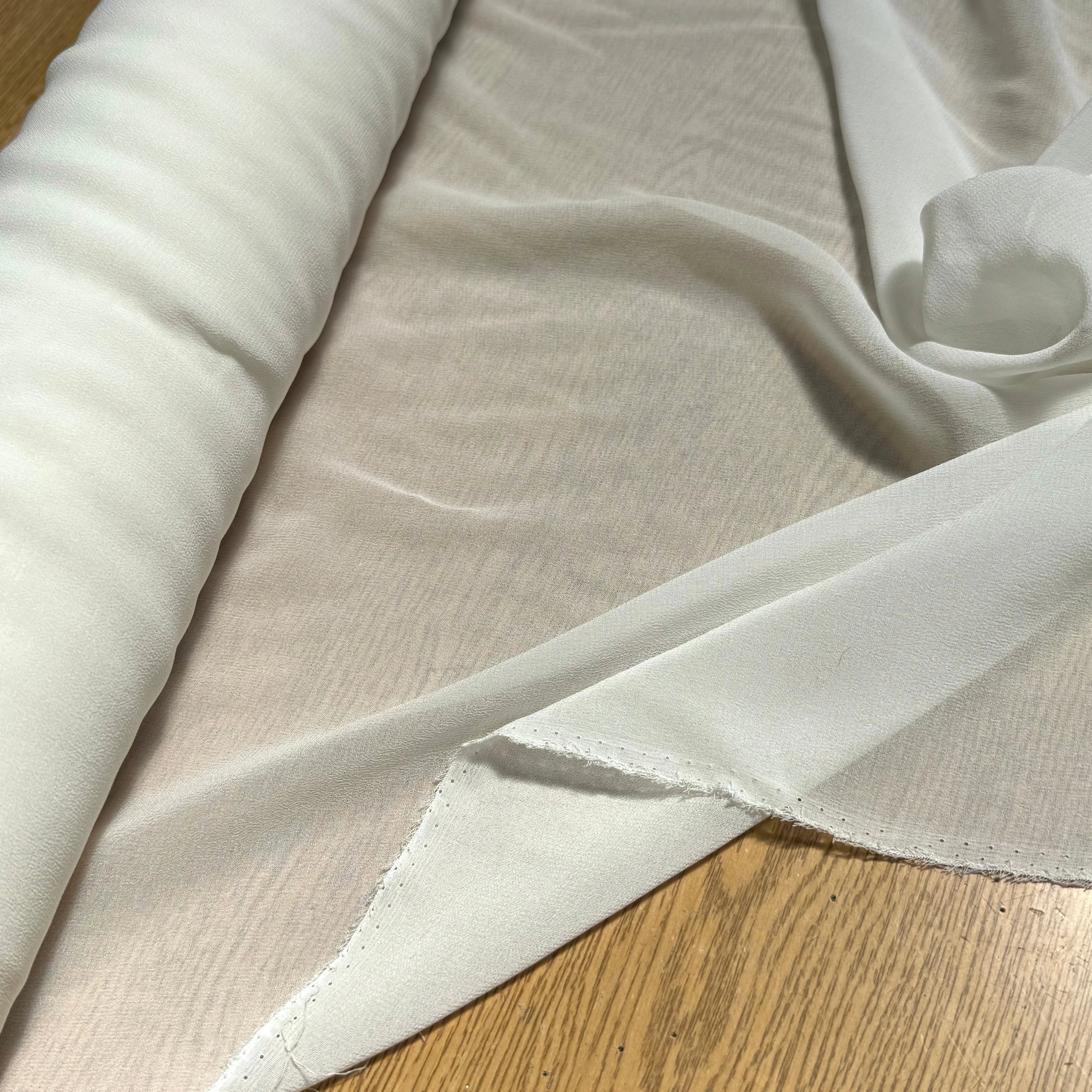 CREPE GEORGETTE DE SOIE ÉCRU FLUIDE 100% SOIE - My Little Coupon