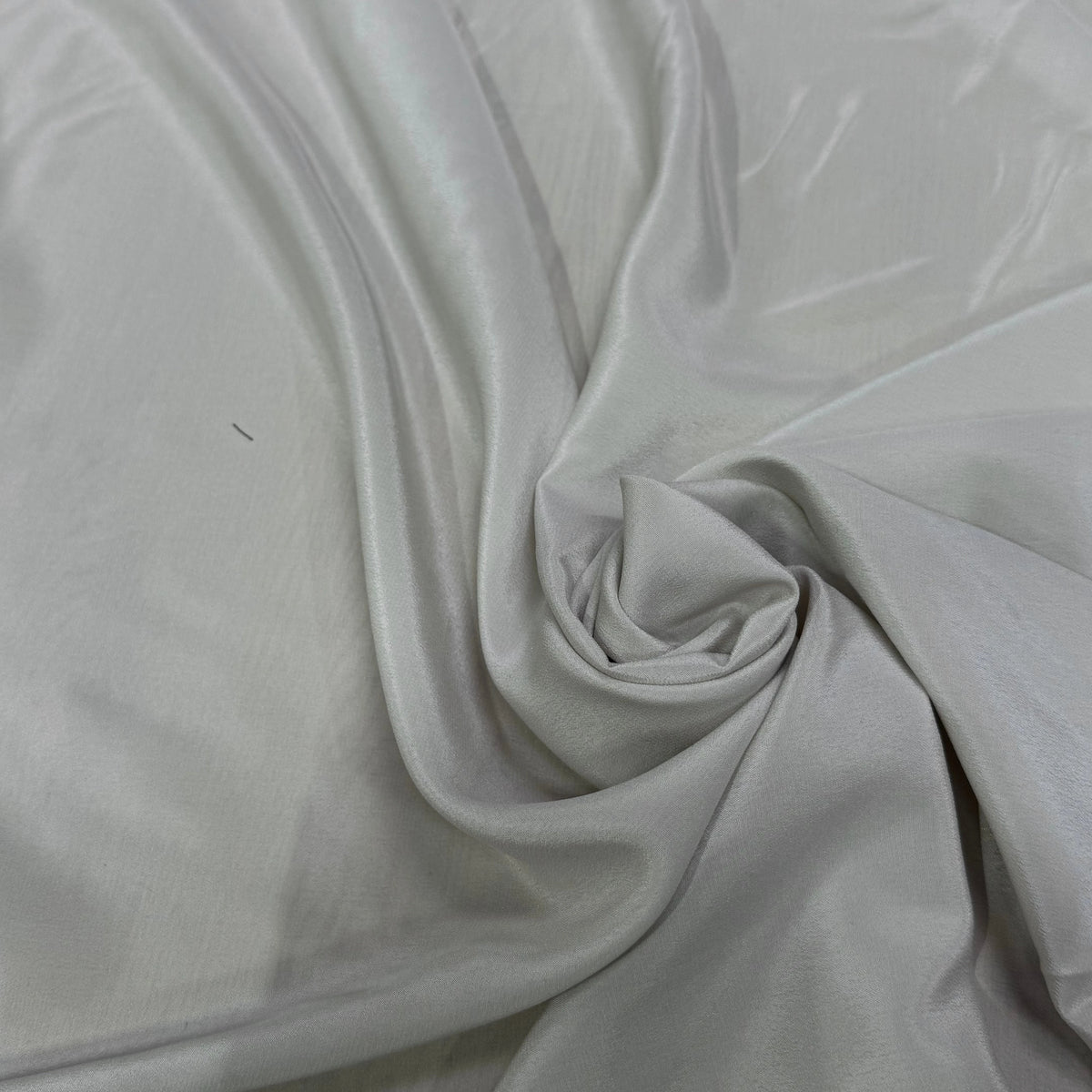 CREPE GEORGETTE DE SOIE SATINÉ GRIS CLAIR - My Little Coupon