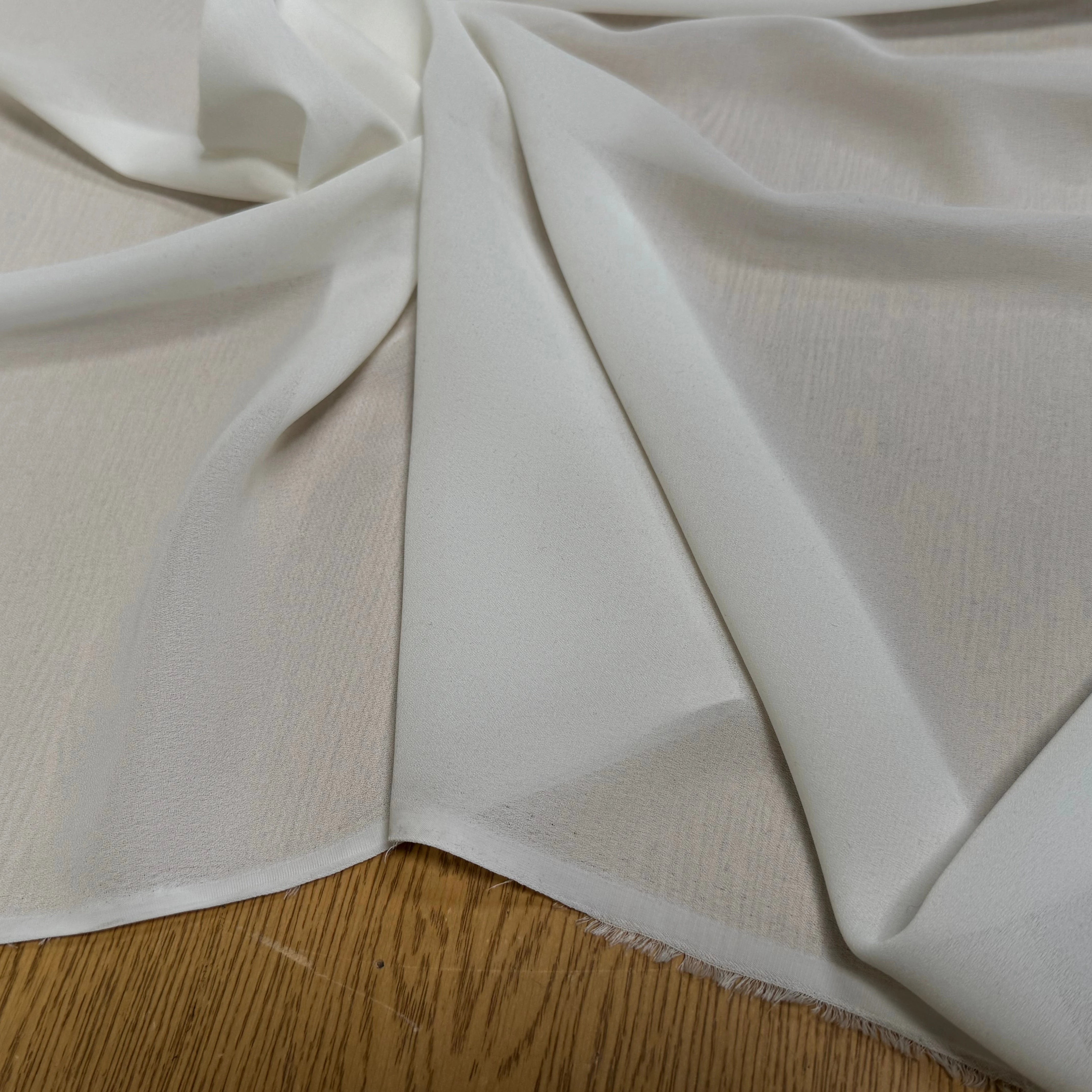 CREPE GEORGETTE ÉCRU FLUIDE 160 - My Little Coupon