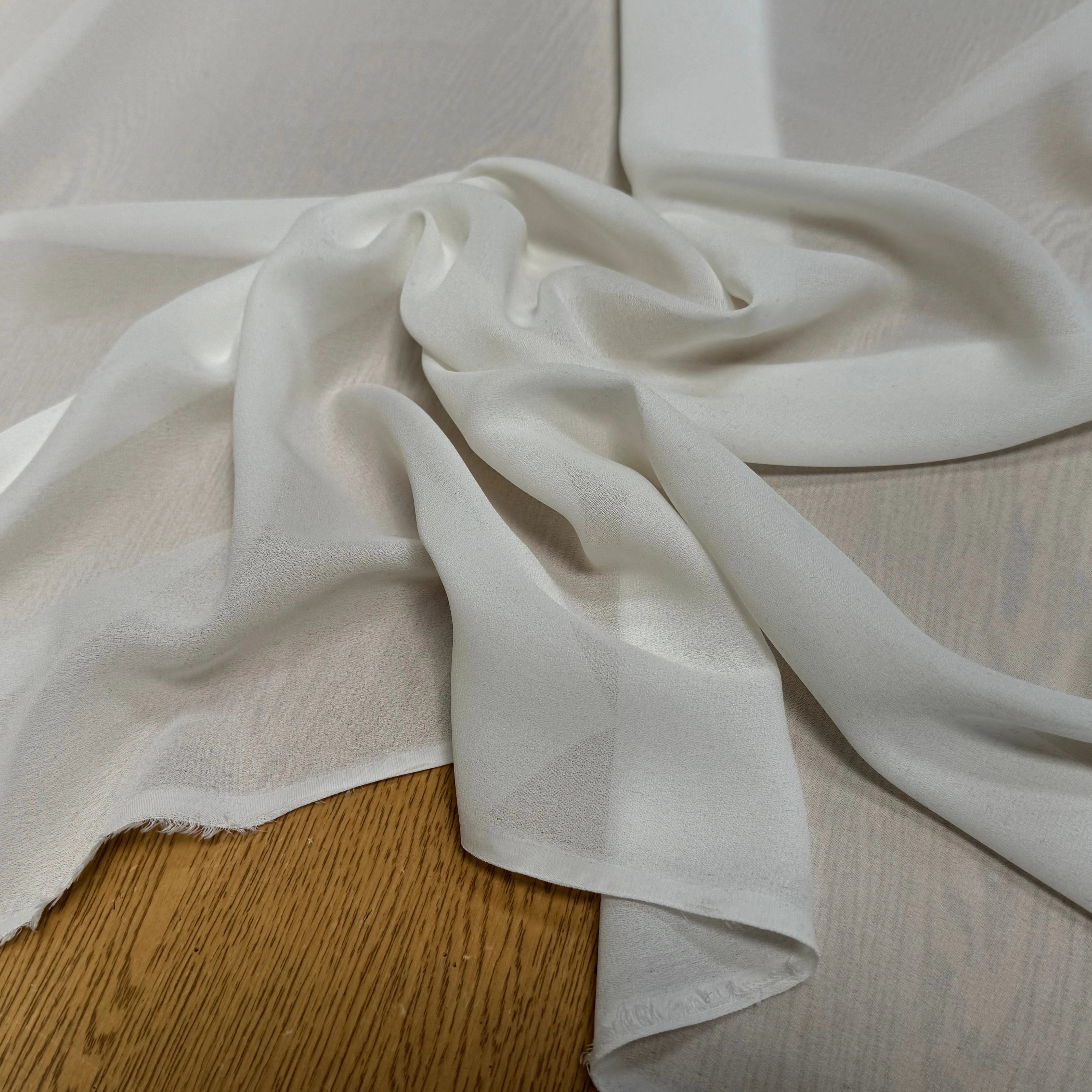 CREPE GEORGETTE ÉCRU FLUIDE 160 - My Little Coupon