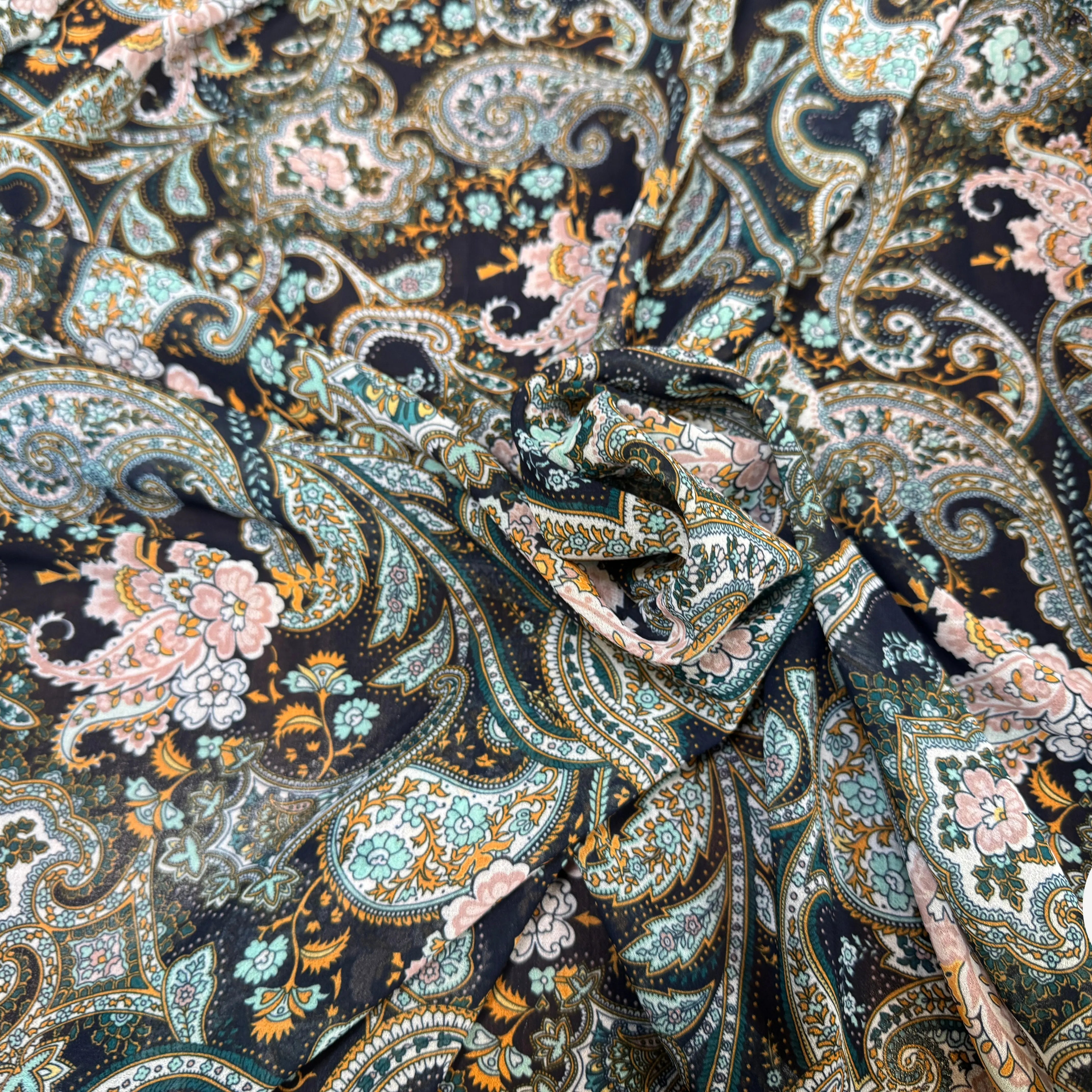 CREPE GEORGETTE EXPLOSION DE PAISLEY - My Little Coupon
