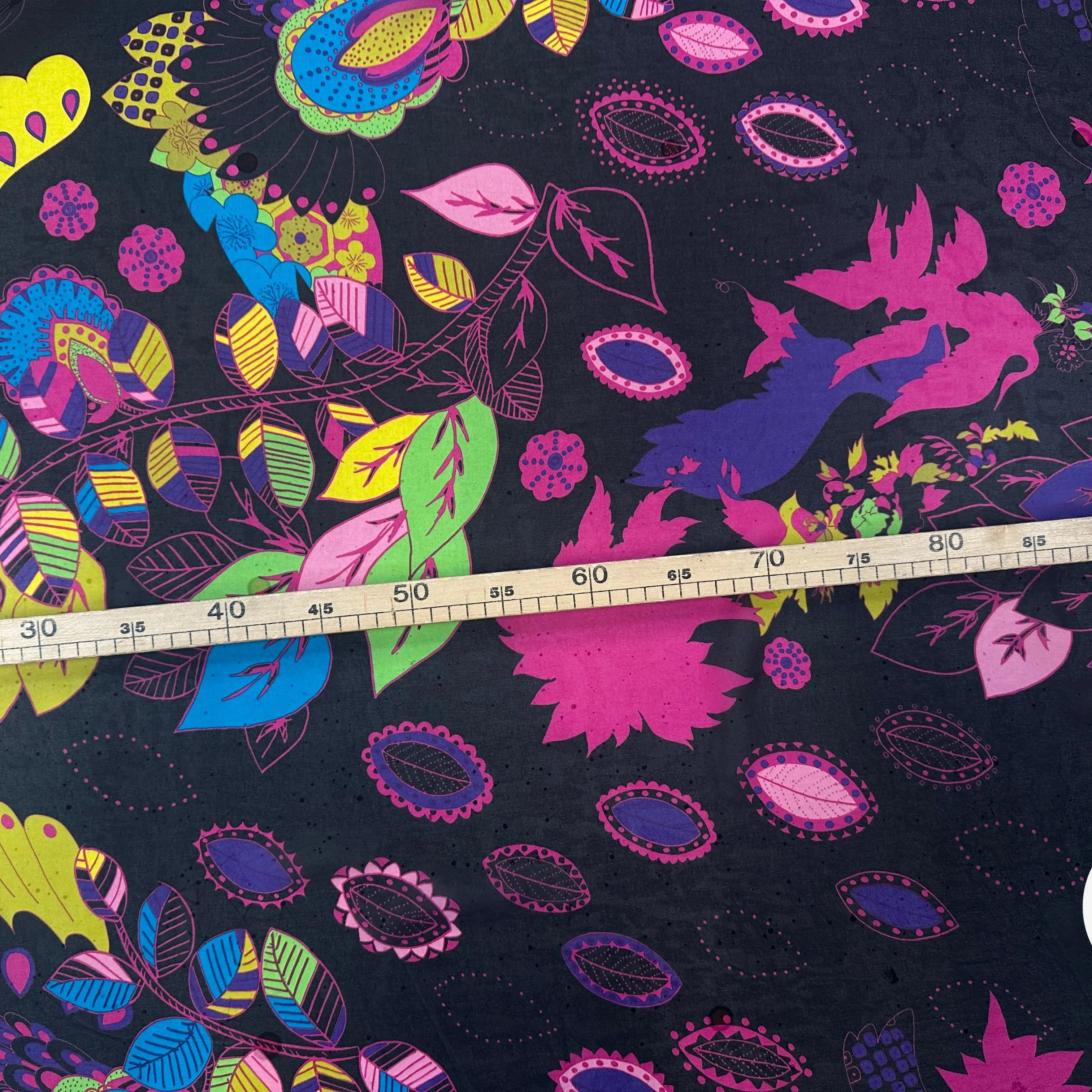 CREPE GEORGETTE SOIE FIORI PSICHEDELICI SU SFONDO NERO MLC INTERN