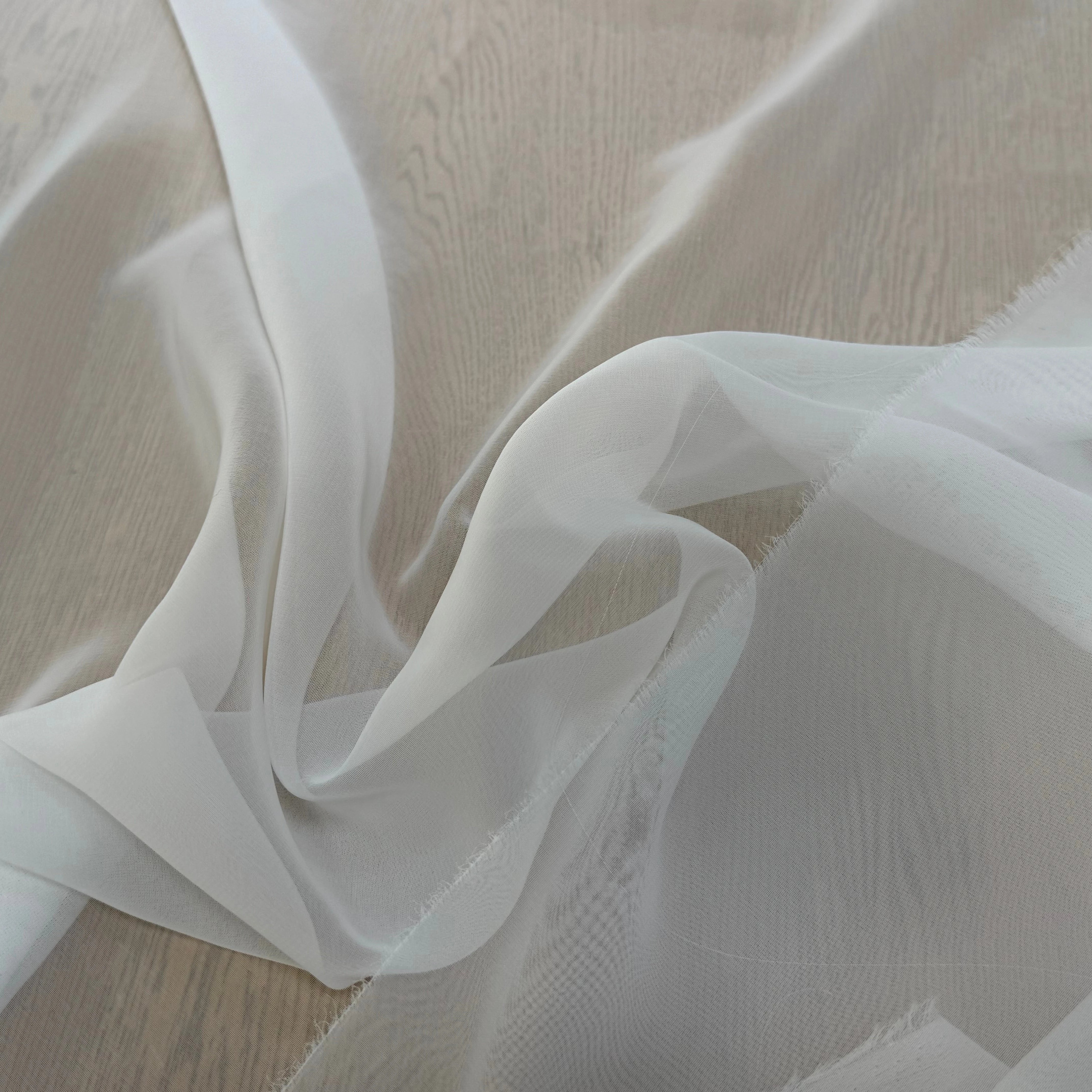 CREPE GEORGETTE ULTA FIN BLANC CASSÉ - My Little Coupon