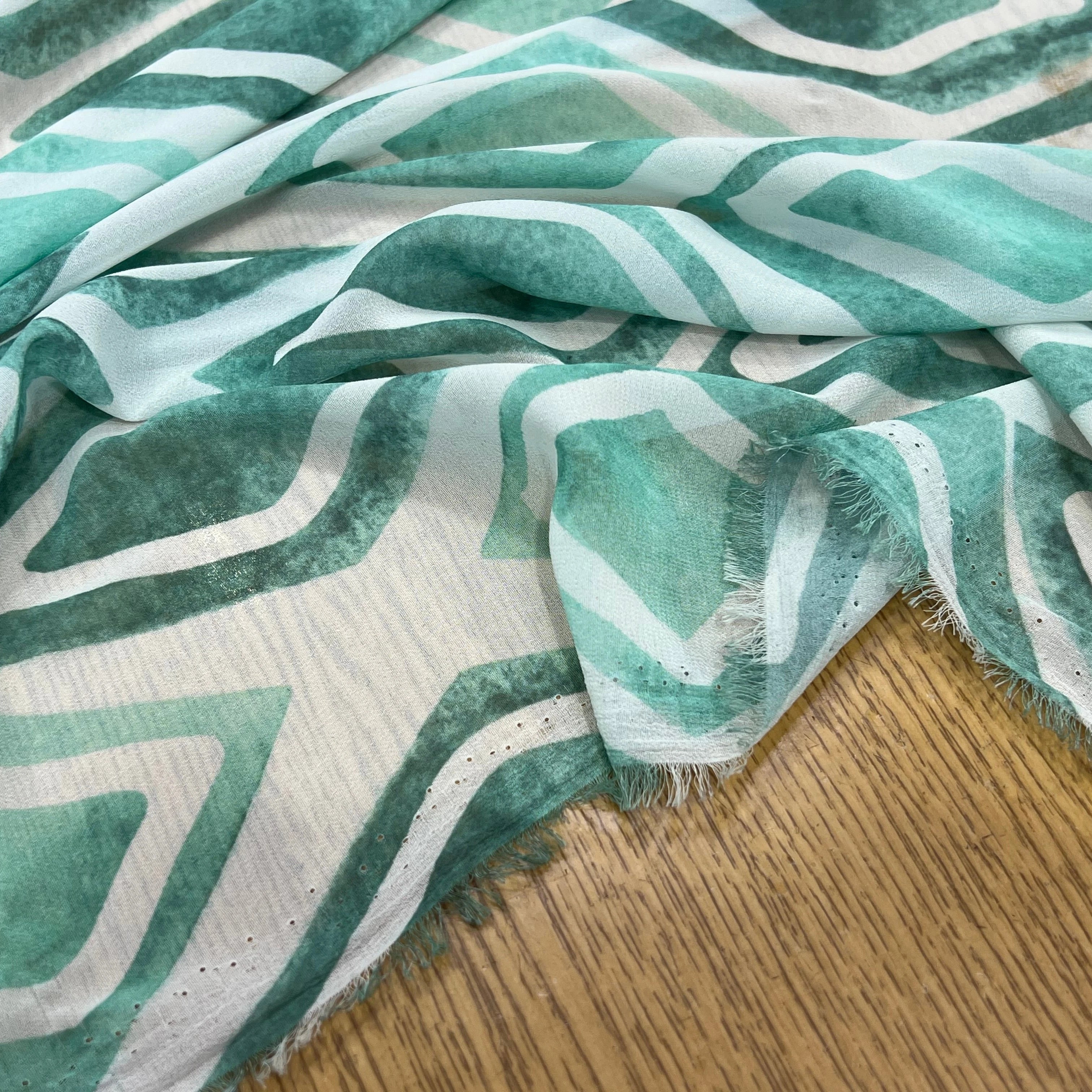 CREPE GEROGETTE LOSANGES VERT D'EAU - My Little Coupon