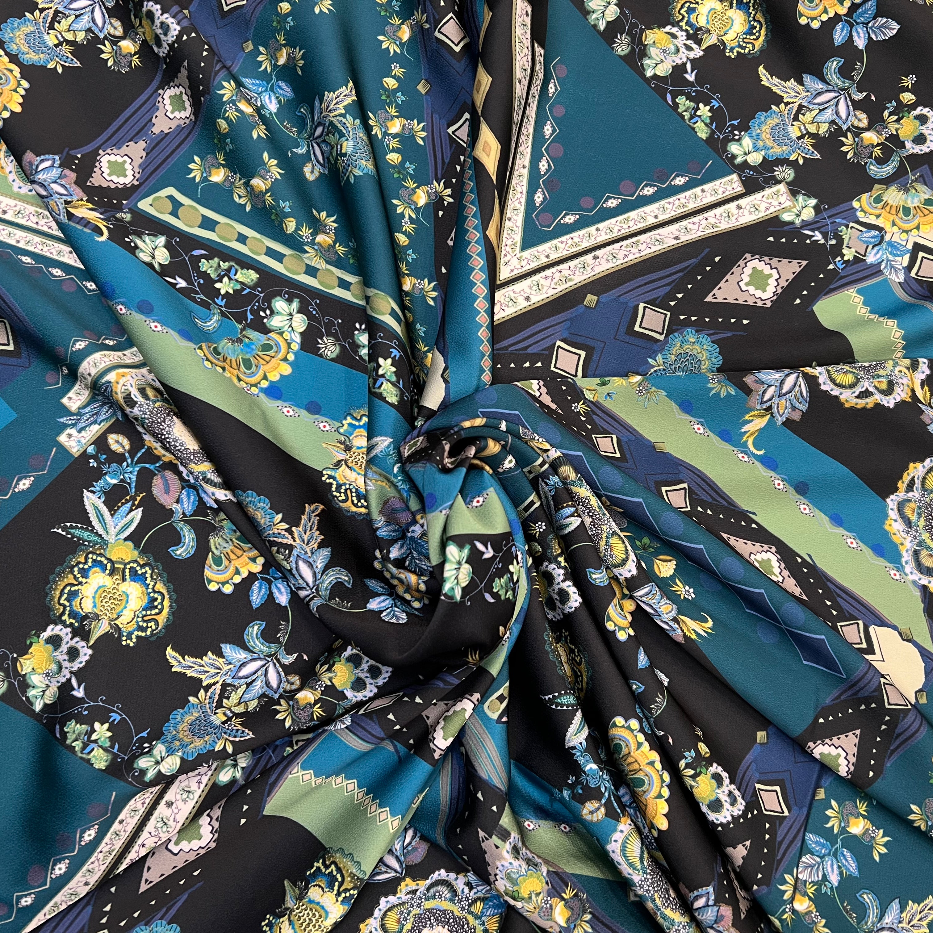 CRÊPE LÉGÈREMENT SATINÉ BLUE MOOD - My Little Coupon