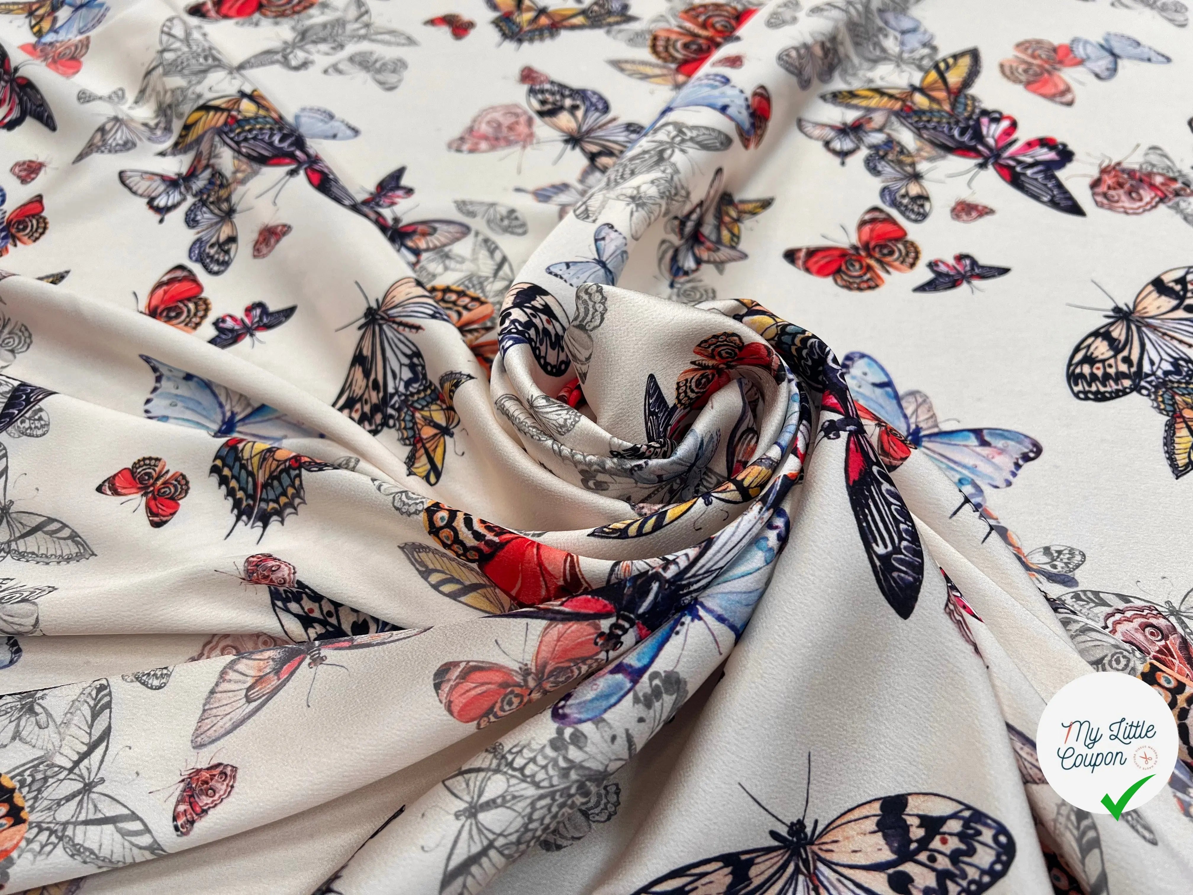 CRÊPE LÉGÈREMENT SATINÉ BUTTERFLY CREAM MLC INTERN