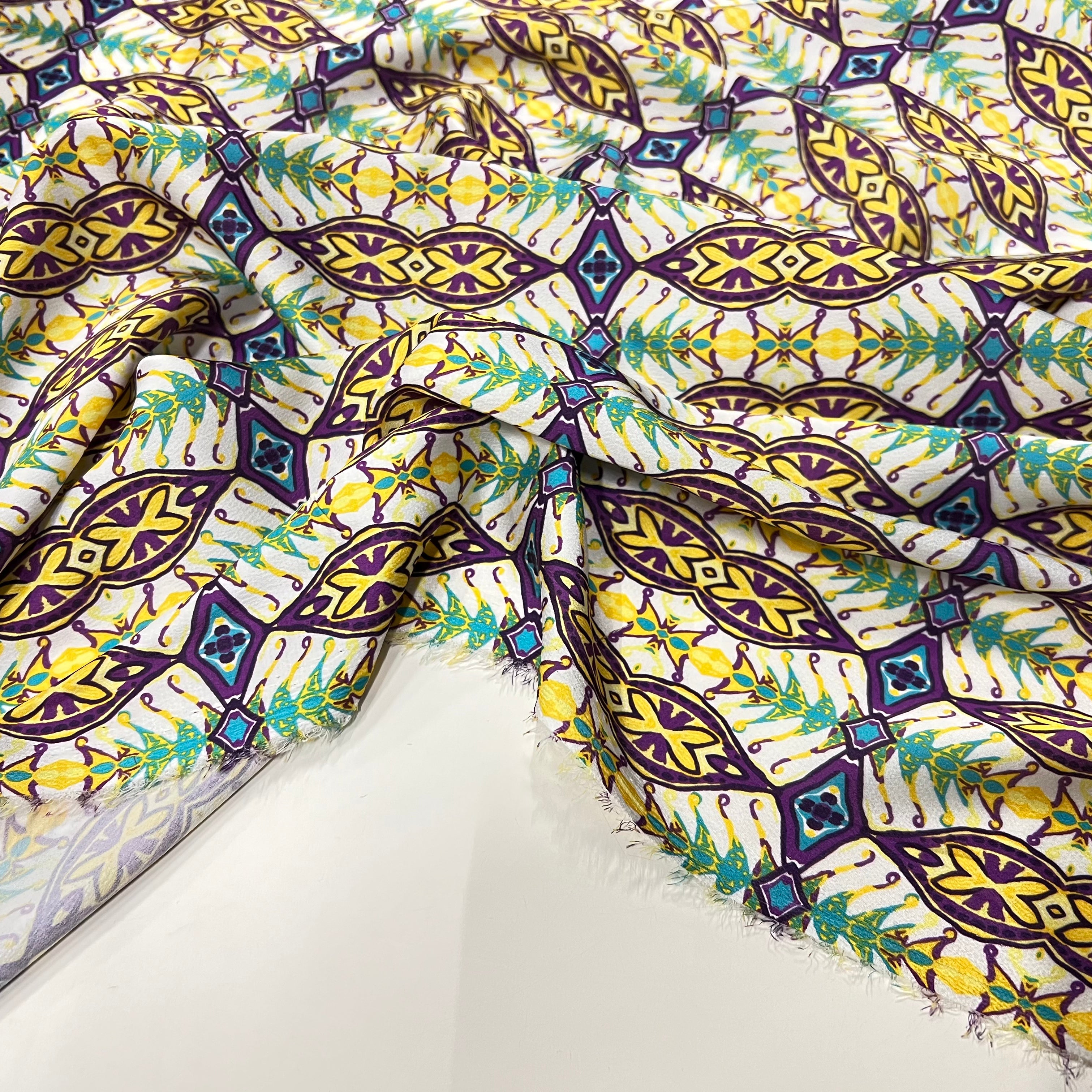 CRÊPE LÉGÈREMENT SATINÉ GREECE VIBES - My Little Coupon