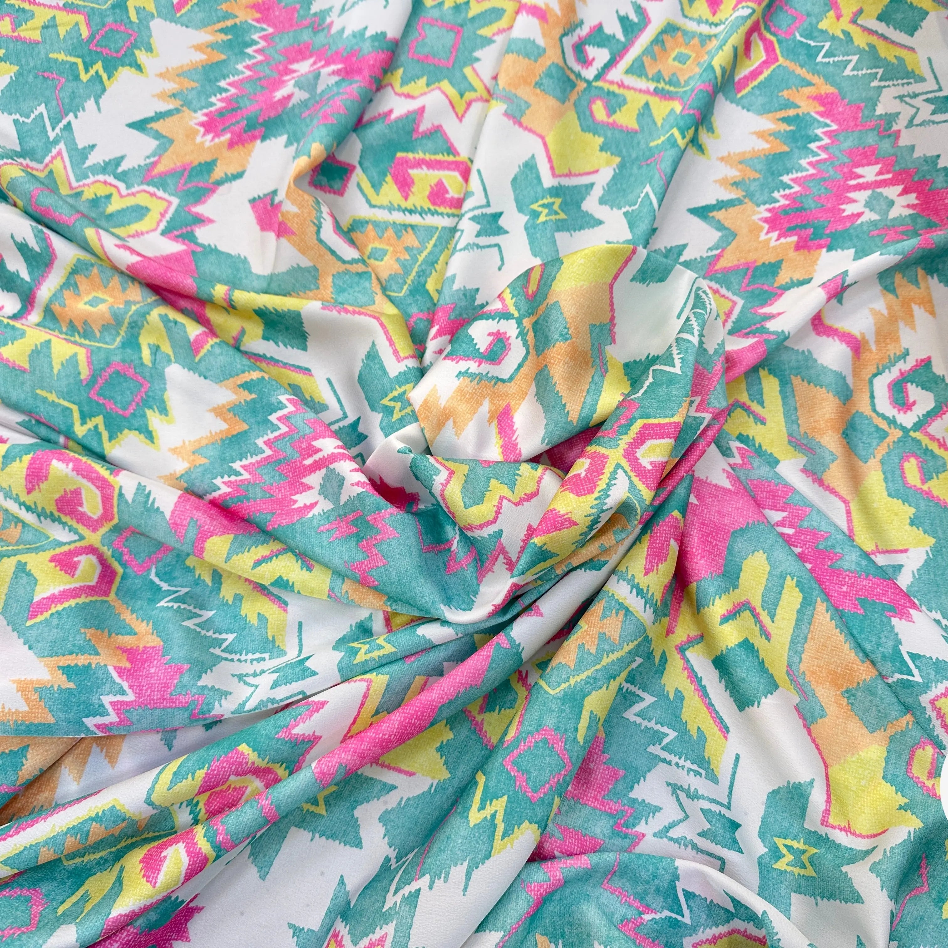 CRÊPE LÉGÈREMENT SATINÉ - My Little Coupon