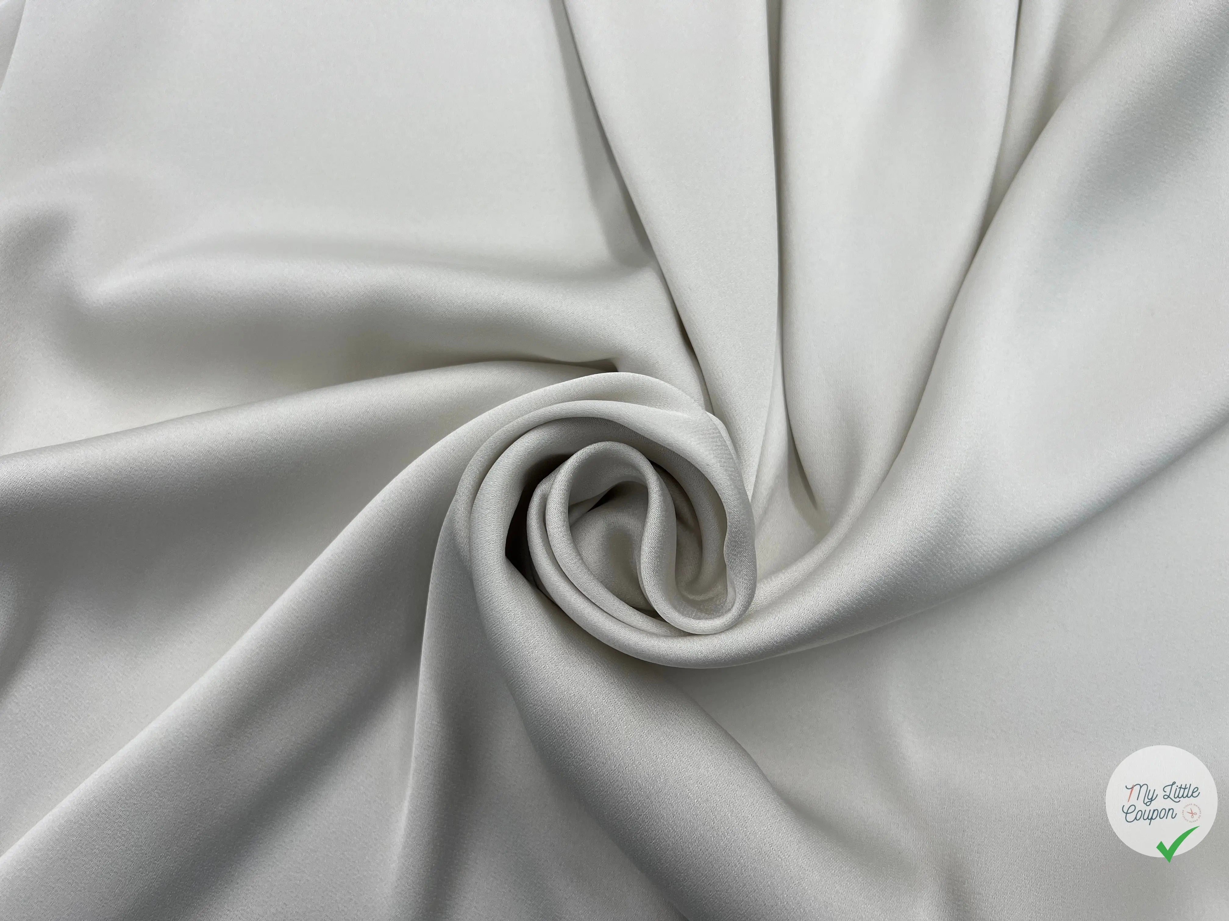 CRÊPE LÉGÈREMENT SATINÉ OFF WHITE FLUIDE ET SOUPLE - My Little Coupon - tissu - coudre