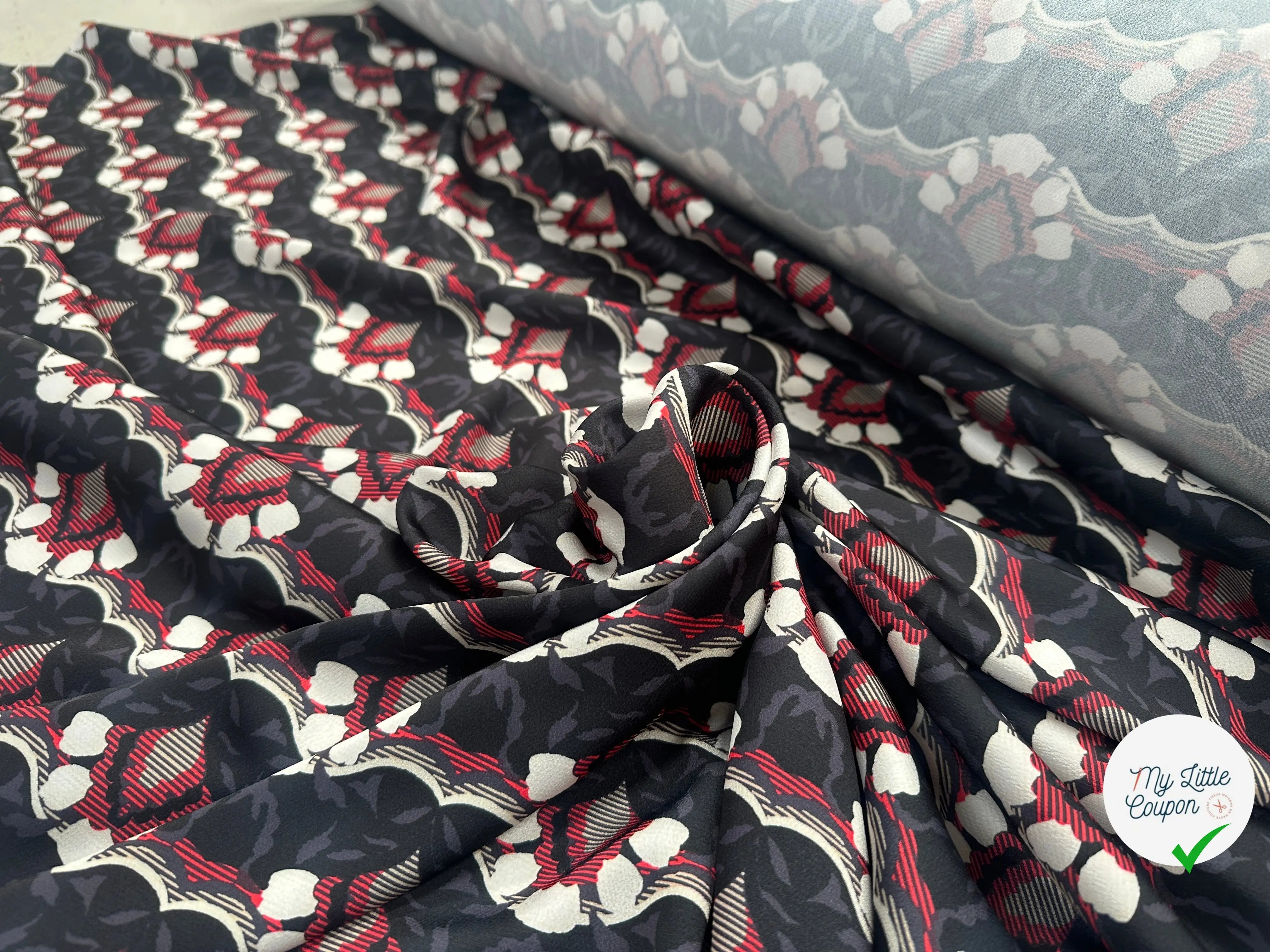 CRÊPE LÉGÈREMENT SATINÉ VAGUES BAROQUE - My Little Coupon