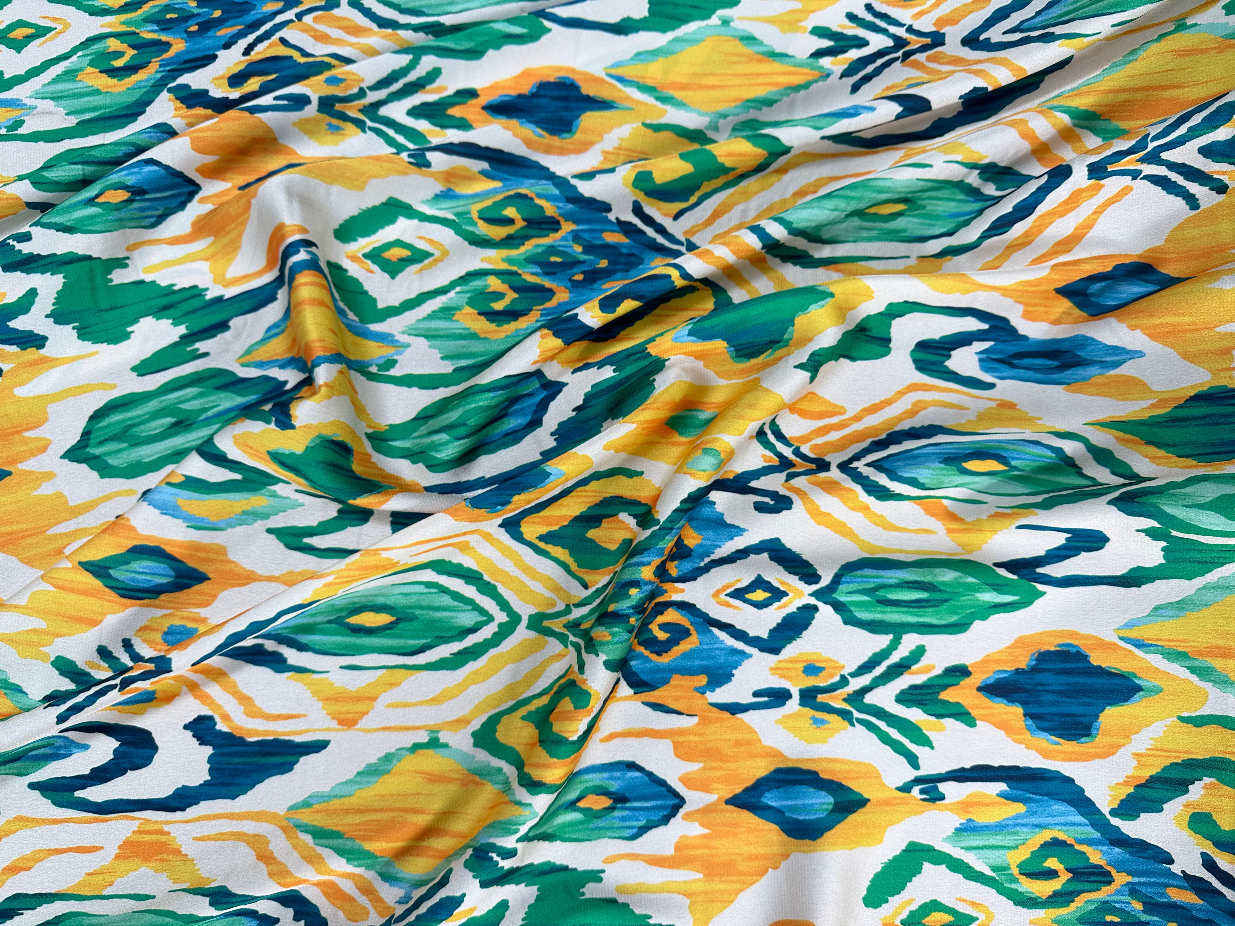 CRÊPE LÉGÈREMENT SATINÉ VERT DE JAUNE - My Little Coupon