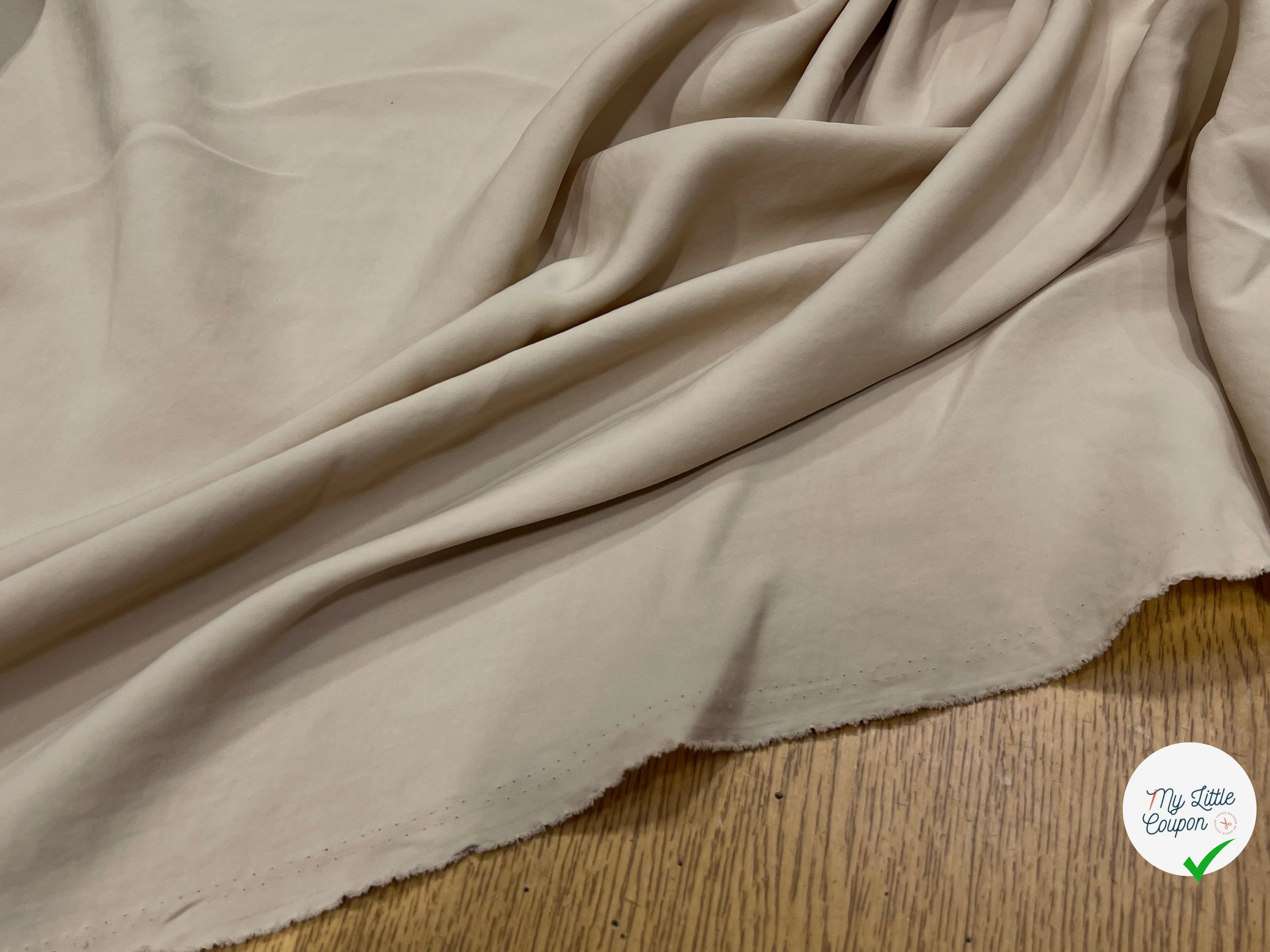 CREPE LISSE FLUIDE STRETCH BEIGE - My Little Coupon