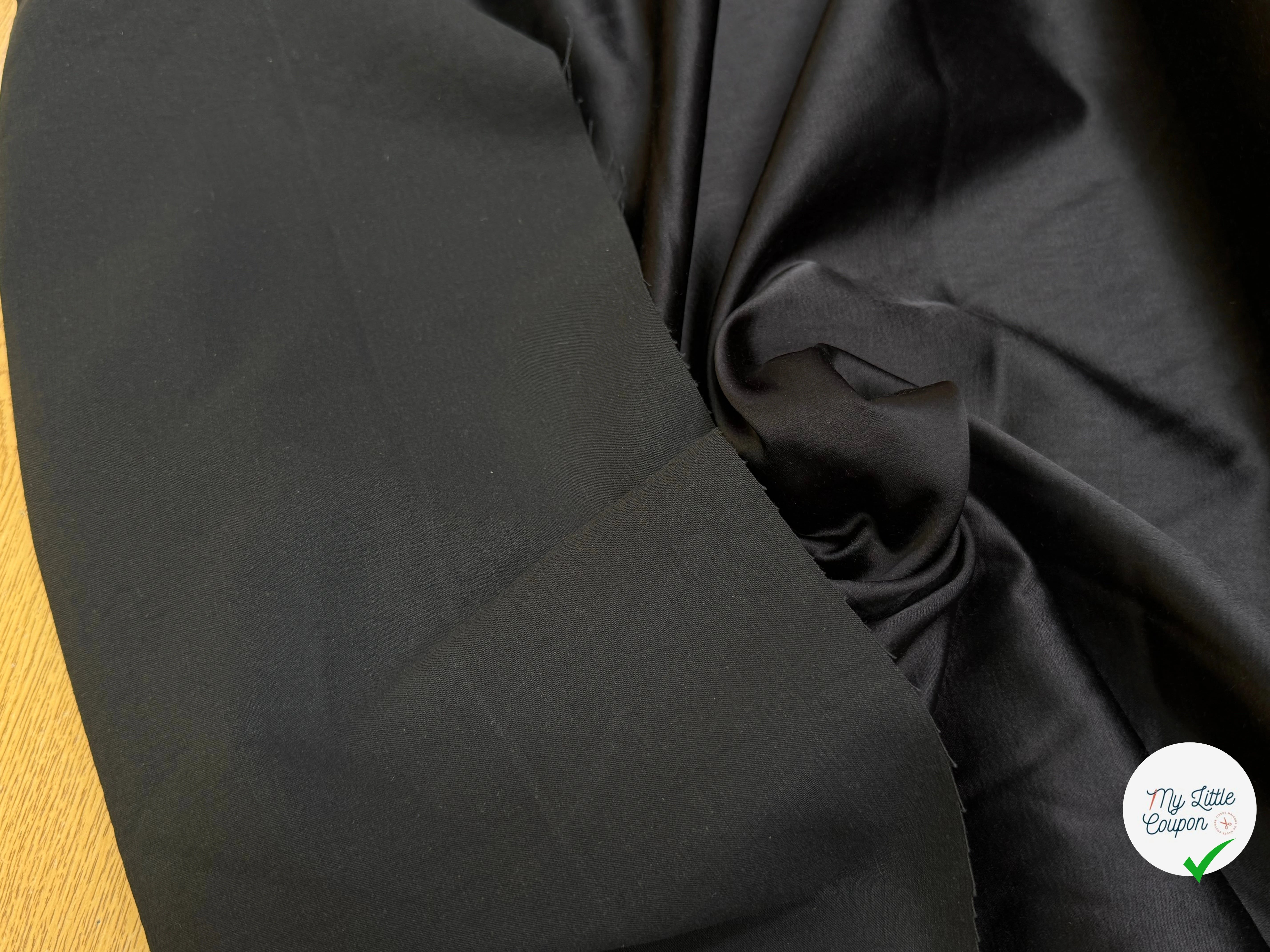 CREPE LOURD ACETATE VISCOSE ENVERS SATIN TRÈS BELLE TENUE NOIR 48% VISCOSE - My Little Coupon