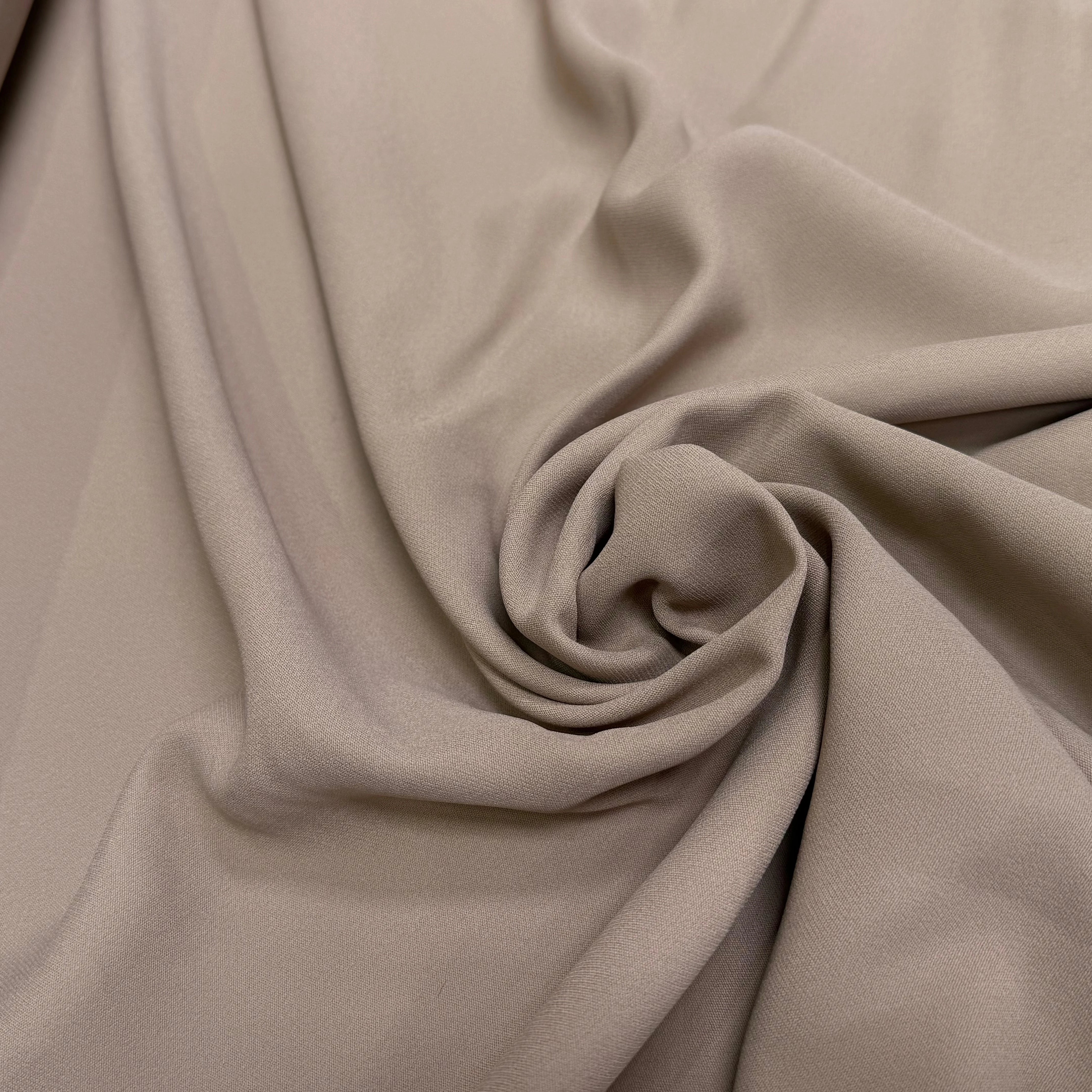 CREPE LOURD ACETATE VISCOSE SABLE TAUPE JAPAN - My Little Coupon