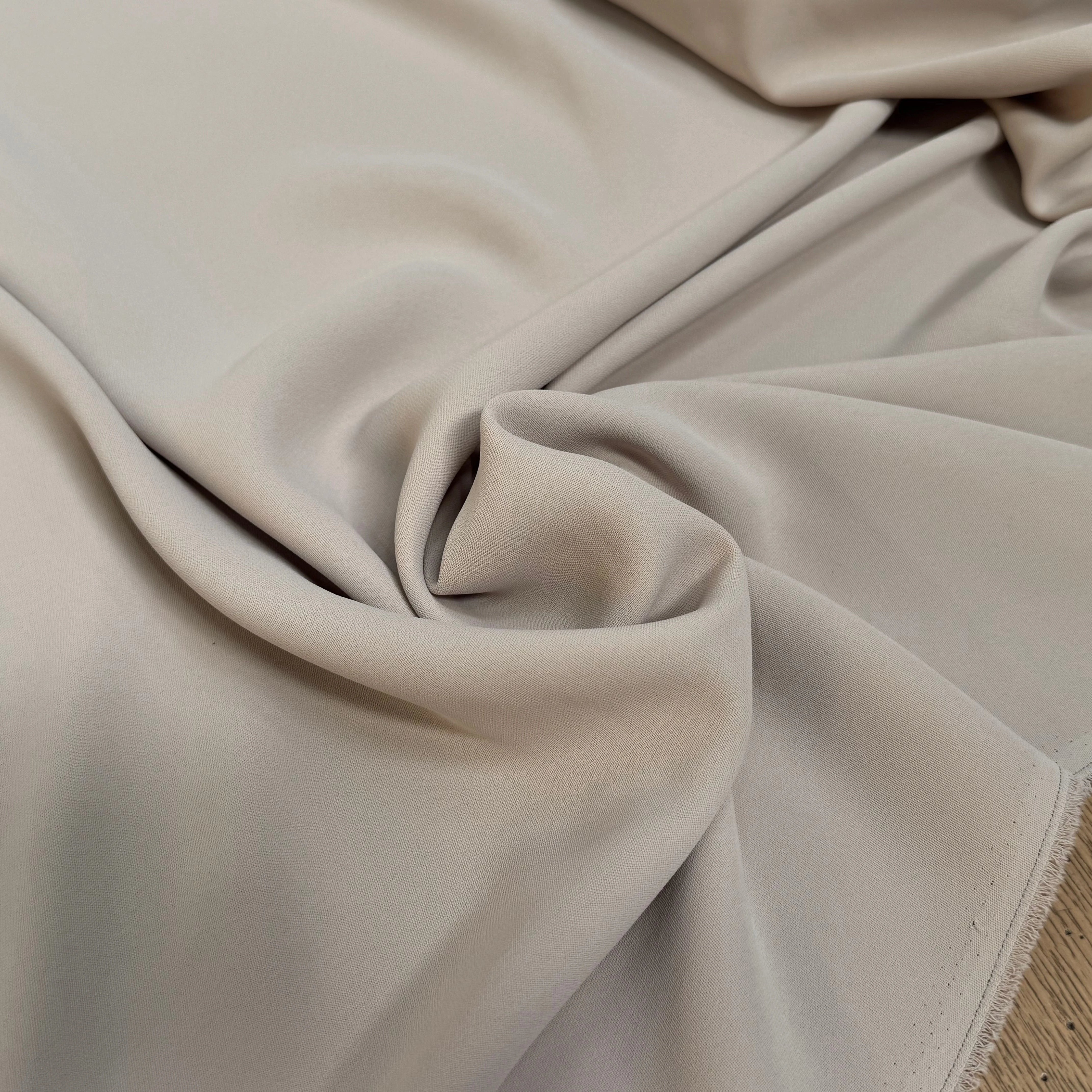 CREPE LOURD BEAU TOMBÉ BEIGE - My Little Coupon
