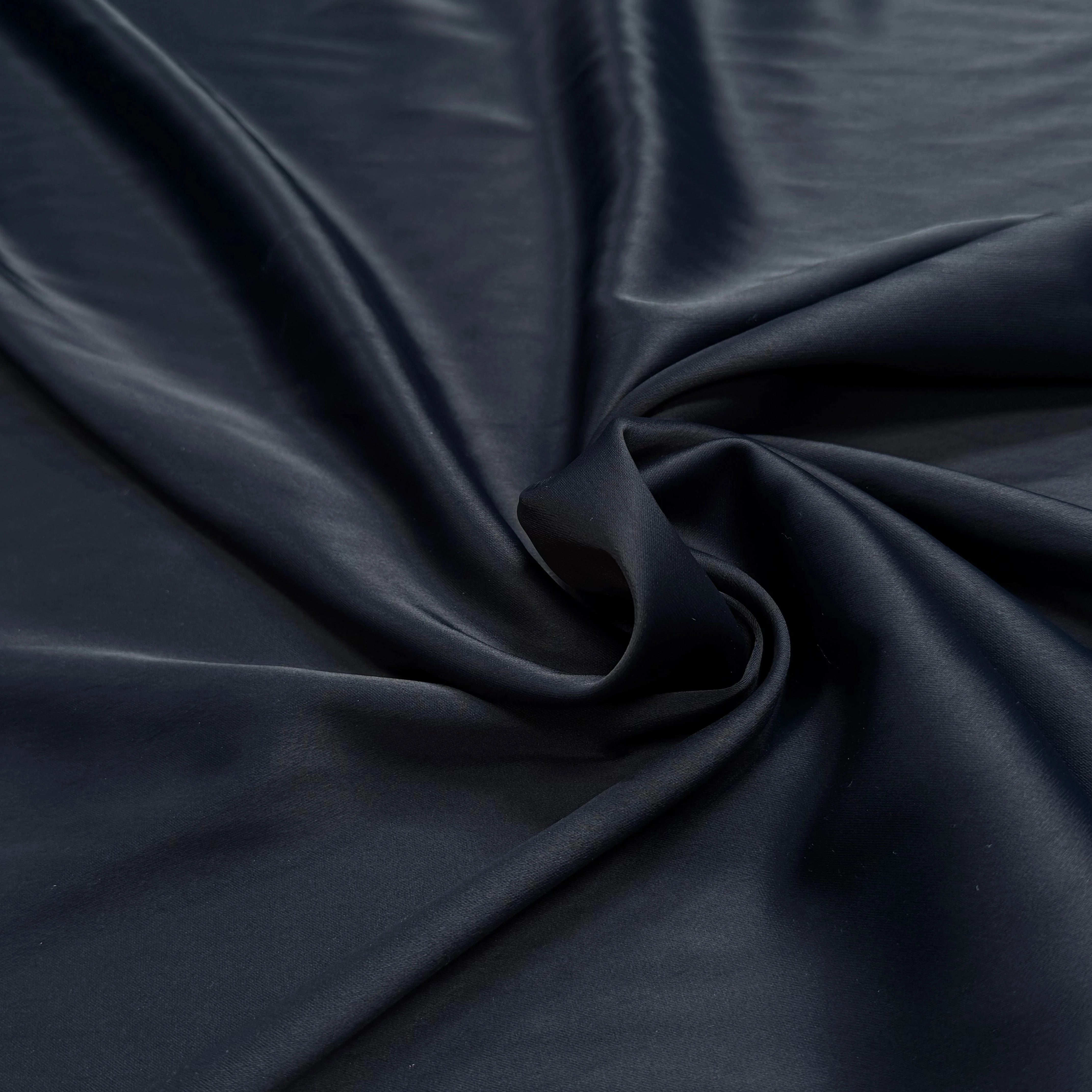 CREPE LOURD ENVERS SATIN ACETATE VISCOSE BLEU FONCÉ STRETCH - My Little Coupon