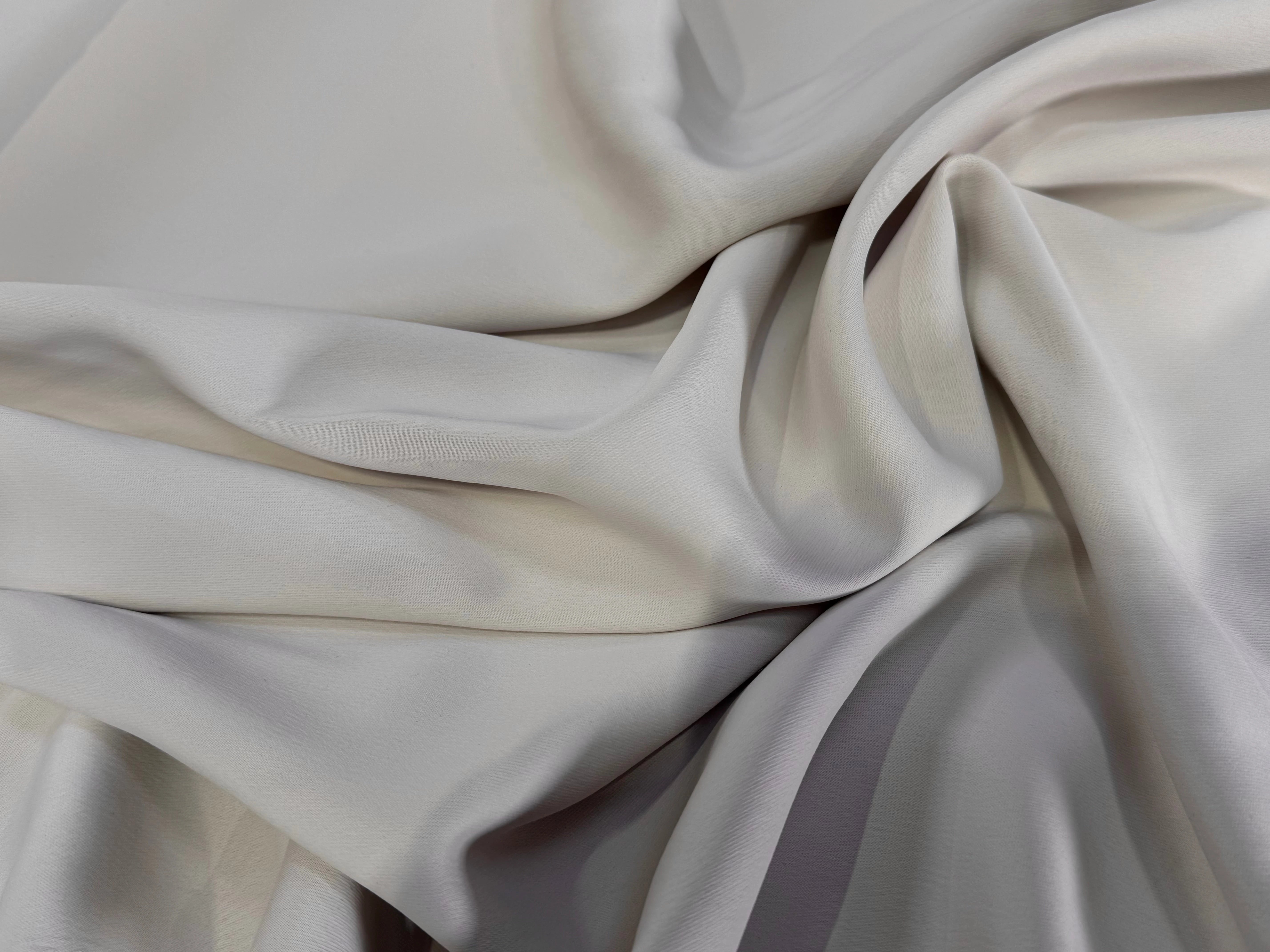 CREPE LOURD ENVERS SATIN VISCOSE ACETATE BEIGE CRÊME STRETCH - My Little Coupon