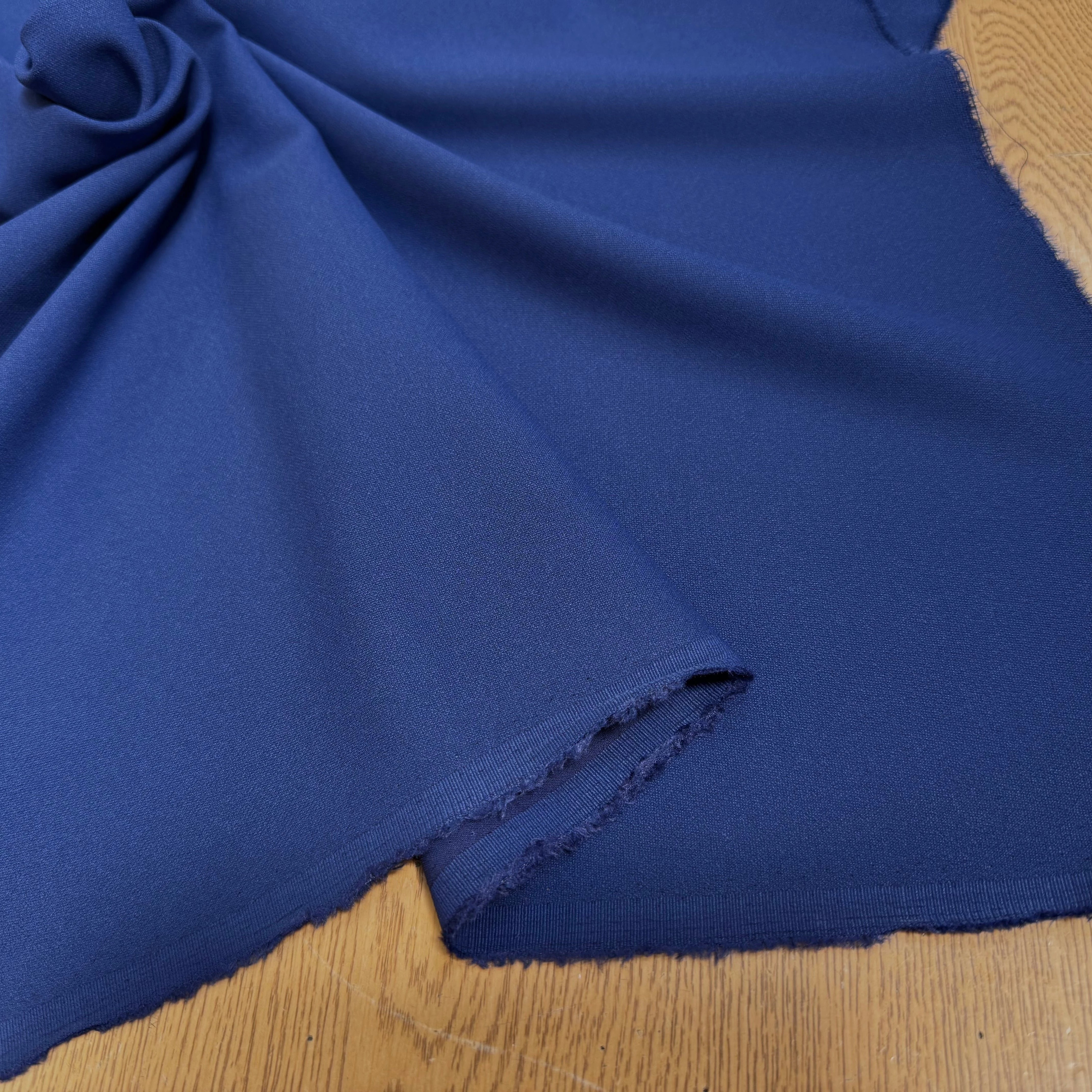 CREPE LOURD JAPAN 70% VISCOSE BLEU - My Little Coupon