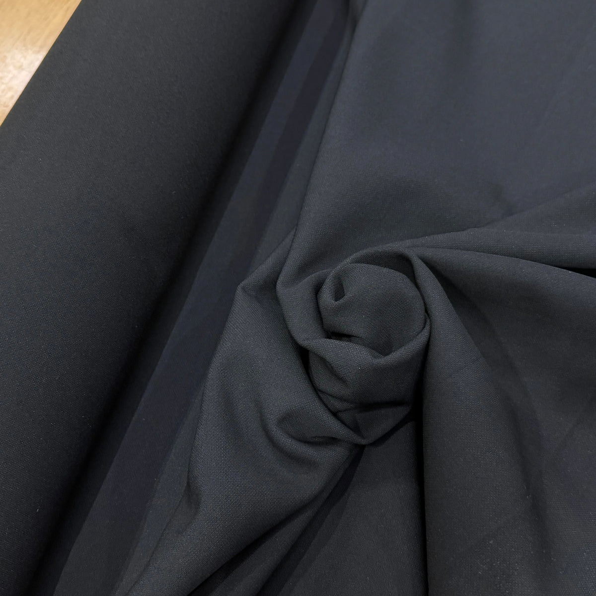 CREPE LOURD JAPAN STRETCH NOIR TENUE IMPECCABLE - My Little Coupon