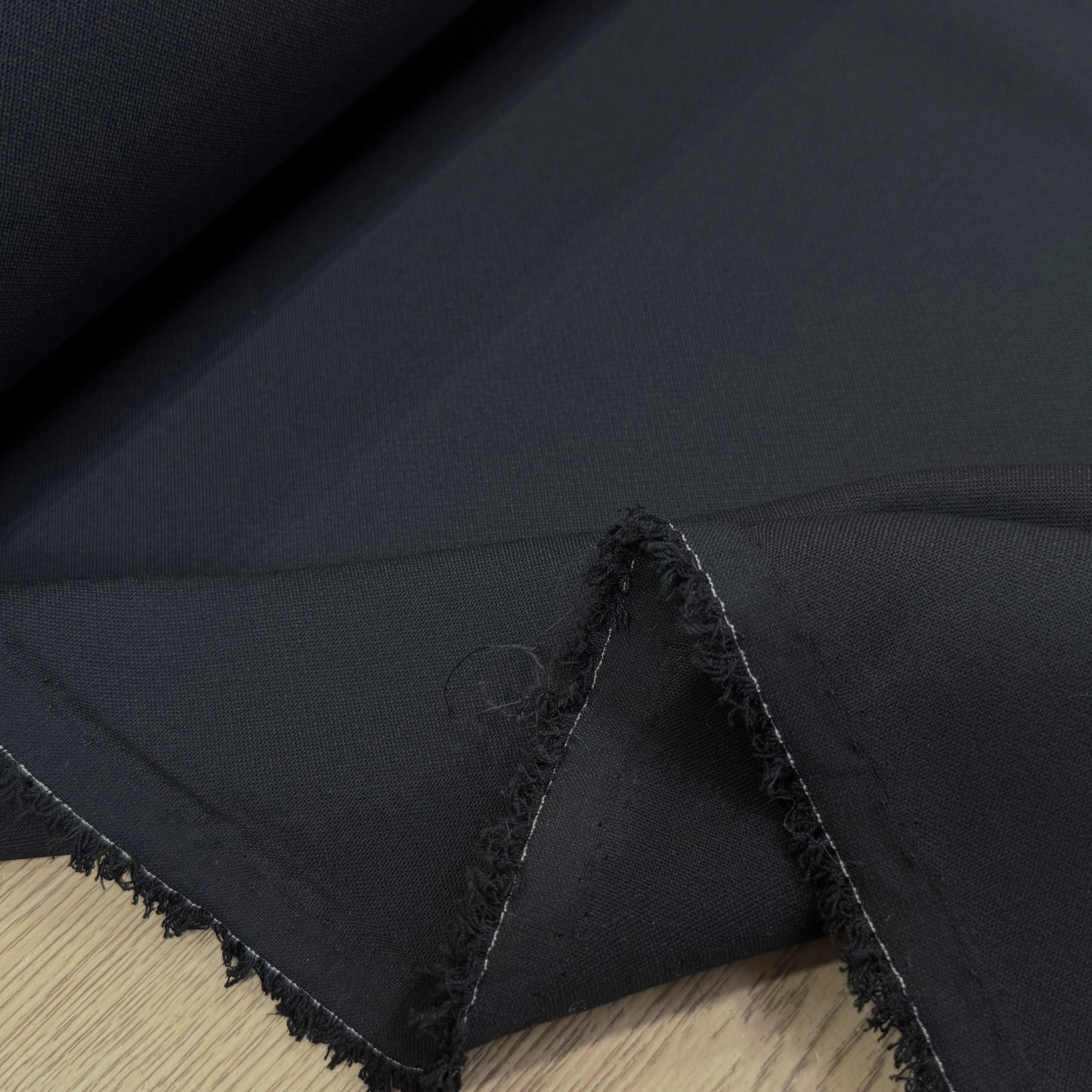 CREPE LOURD POLYVISCOSE BEAU TOMBÉ NOIR STRETCH - My Little Coupon