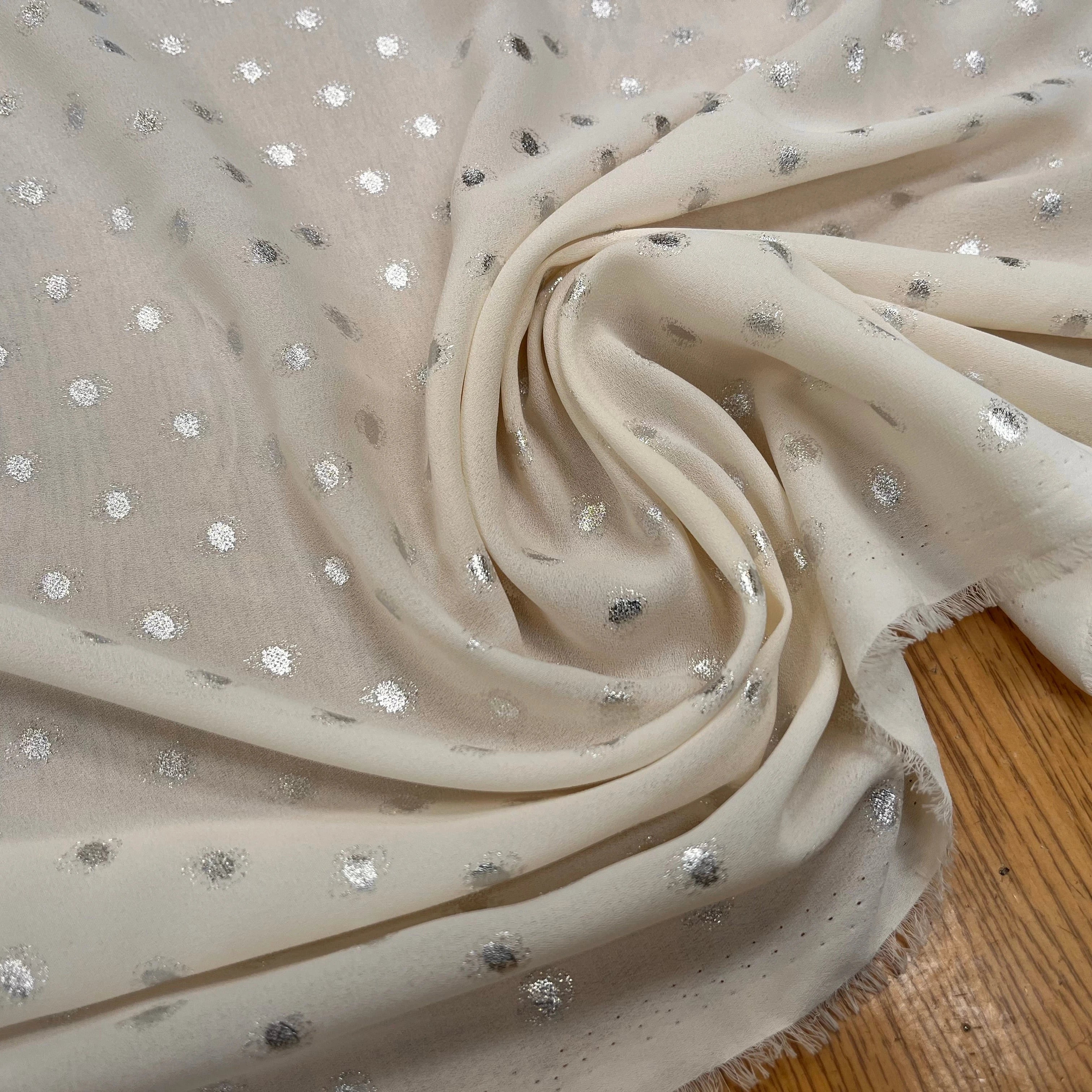CREPE LUREX ÉCRU POIS ARGENTÉ - My Little Coupon