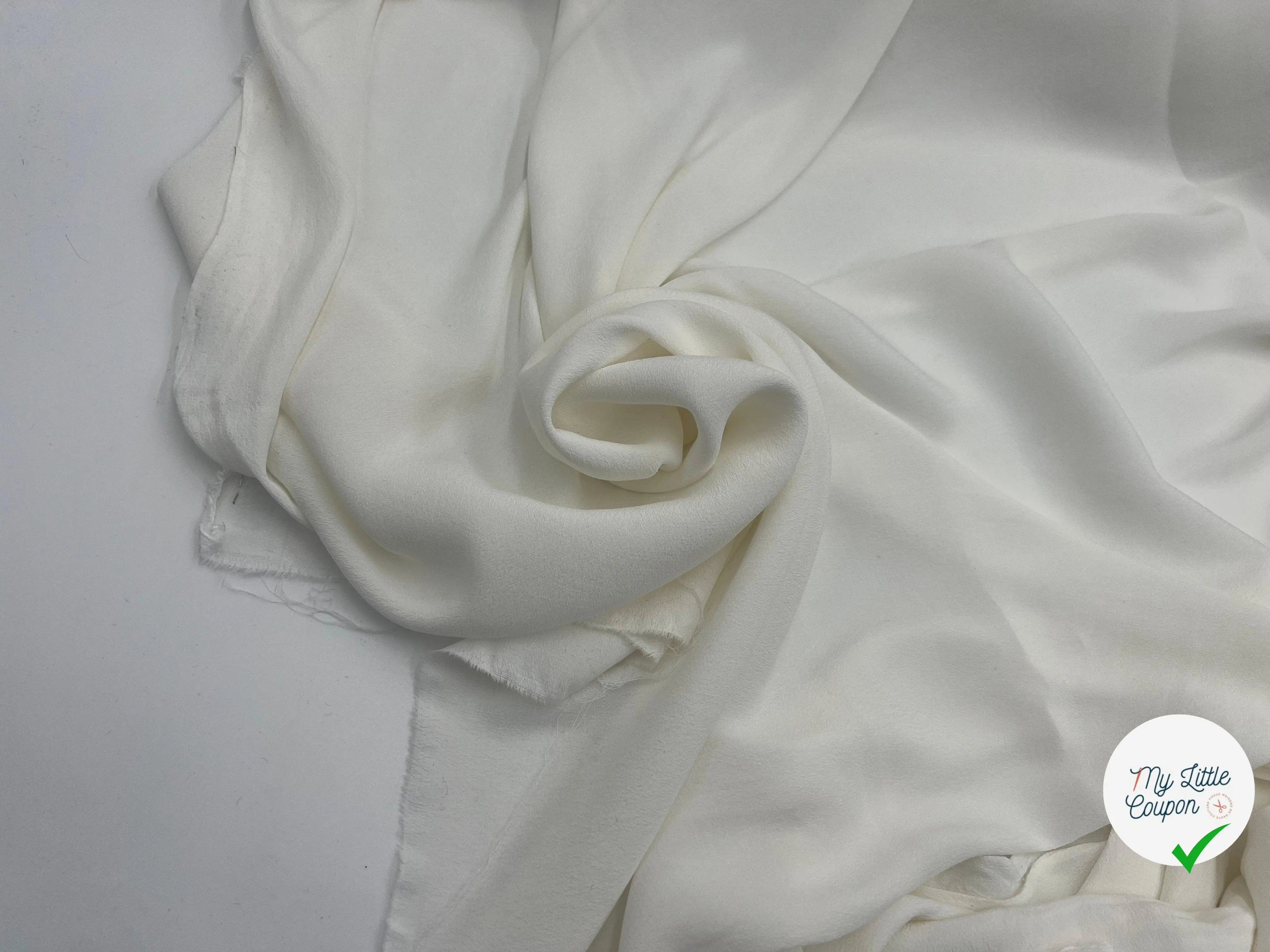 CRÊPE MAROCAIN 100% VISCOSE BLANC CASSÉ - My Little Coupon - tissu - coudre