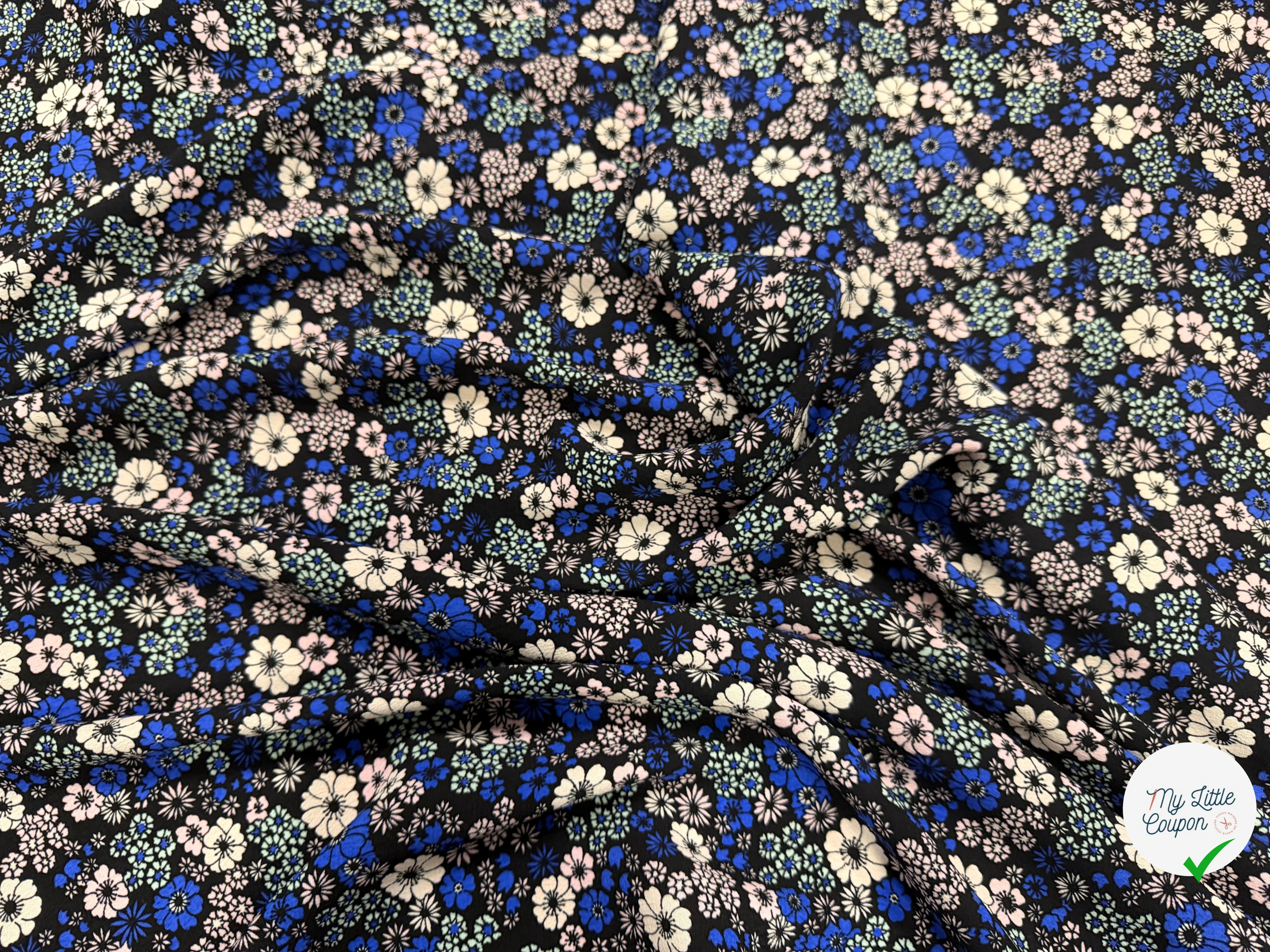 CREPE MAROCAIN 100% VISCSOE FLEURS FOND NOIR - My Little Coupon