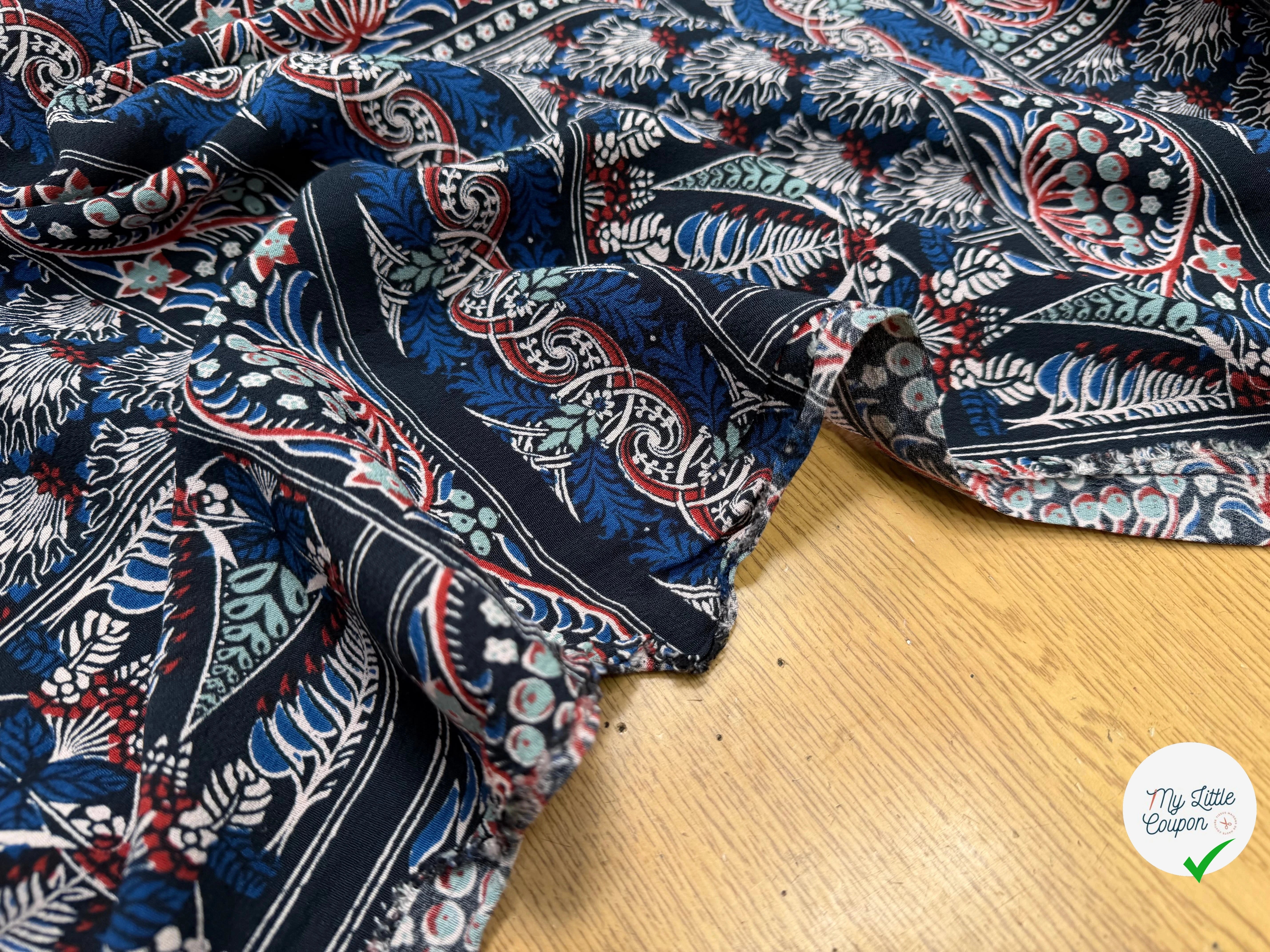 CREPE MAROCAIN VISCOSE BLEU FEUILLAGES - My Little Coupon