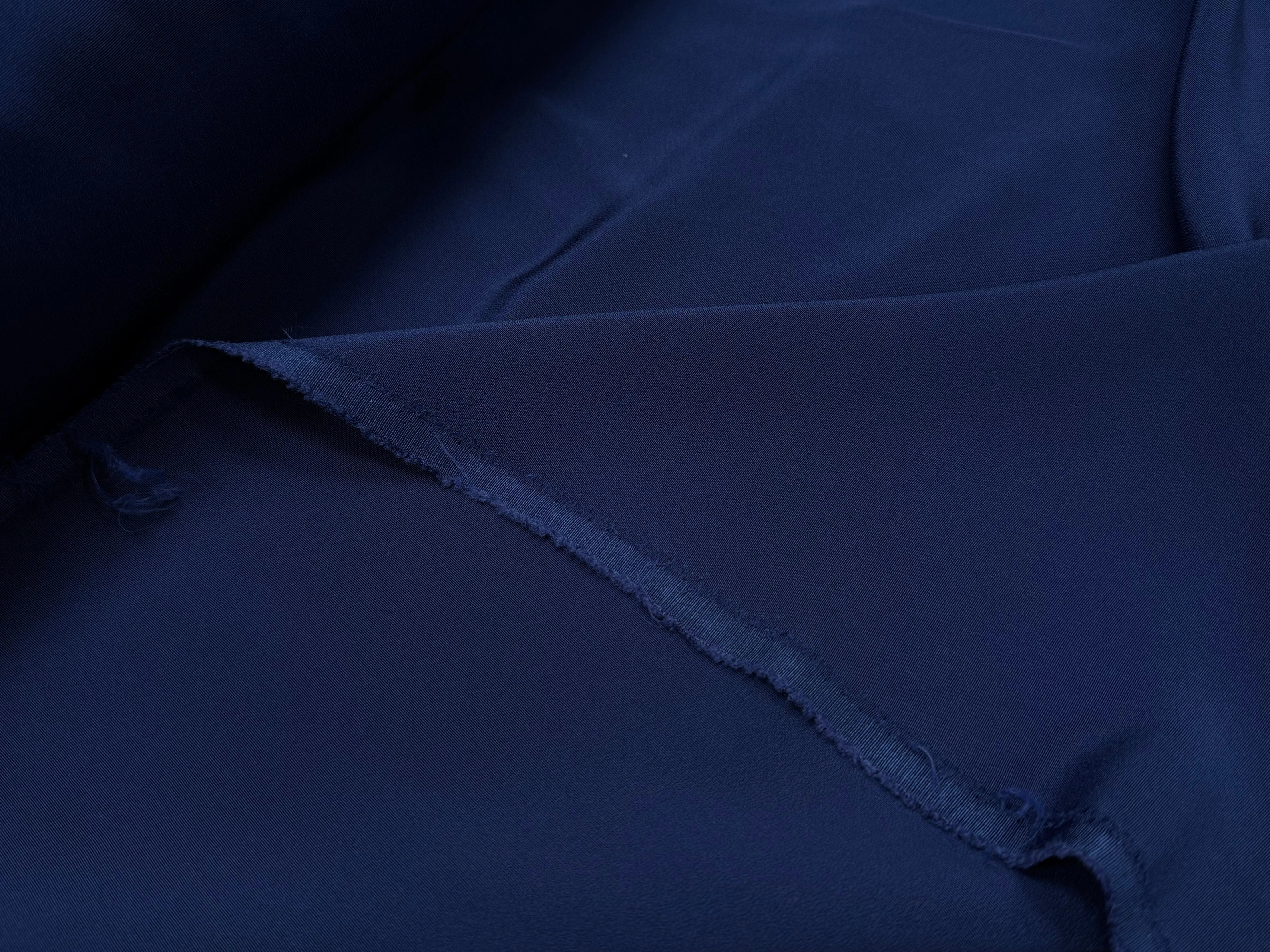 CREPE MAROCAIN VISCOSE BLEU - My Little Coupon