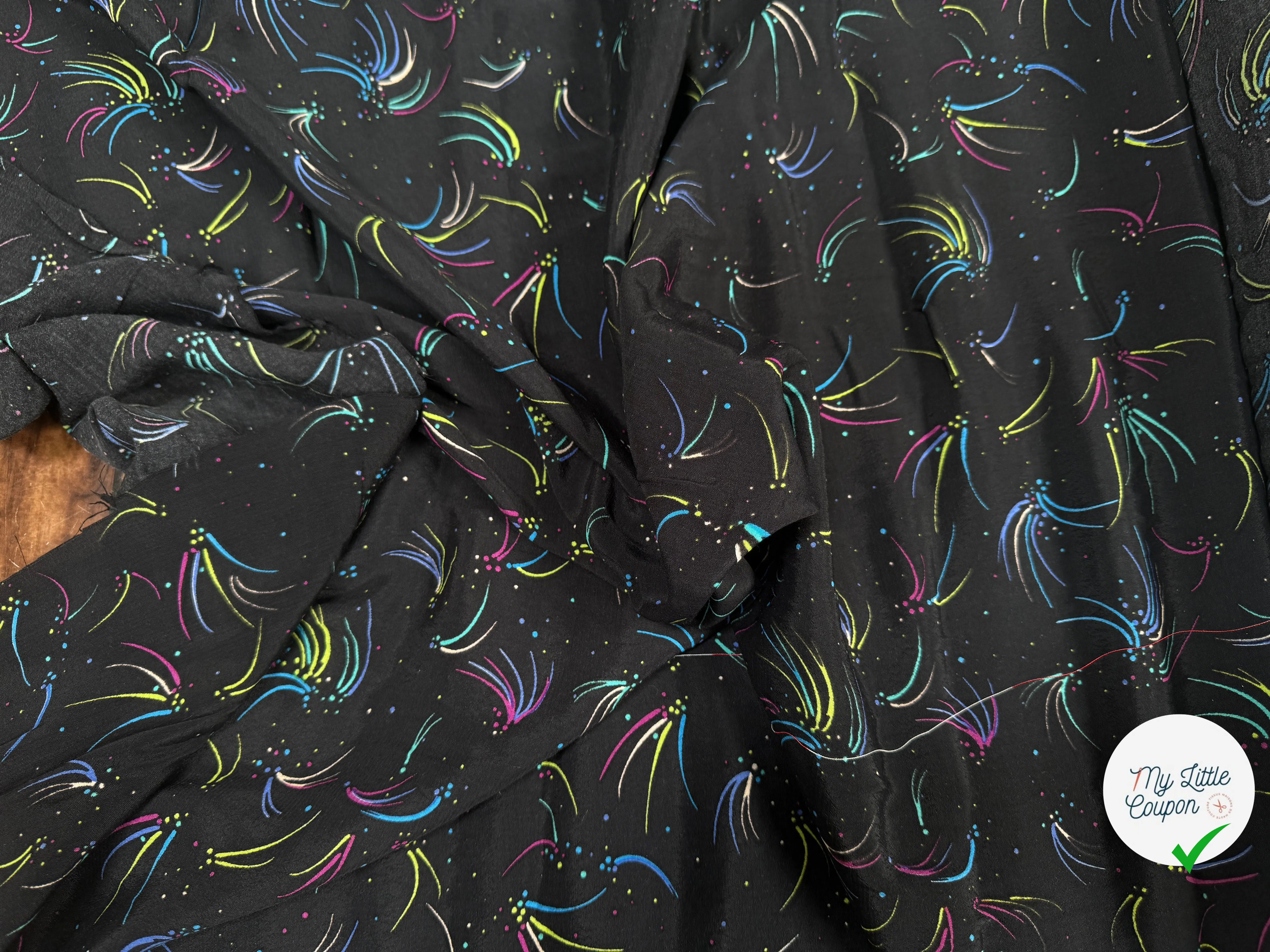 CREPE MAROCAIN VISCOSE FIREWOKRS - My Little Coupon