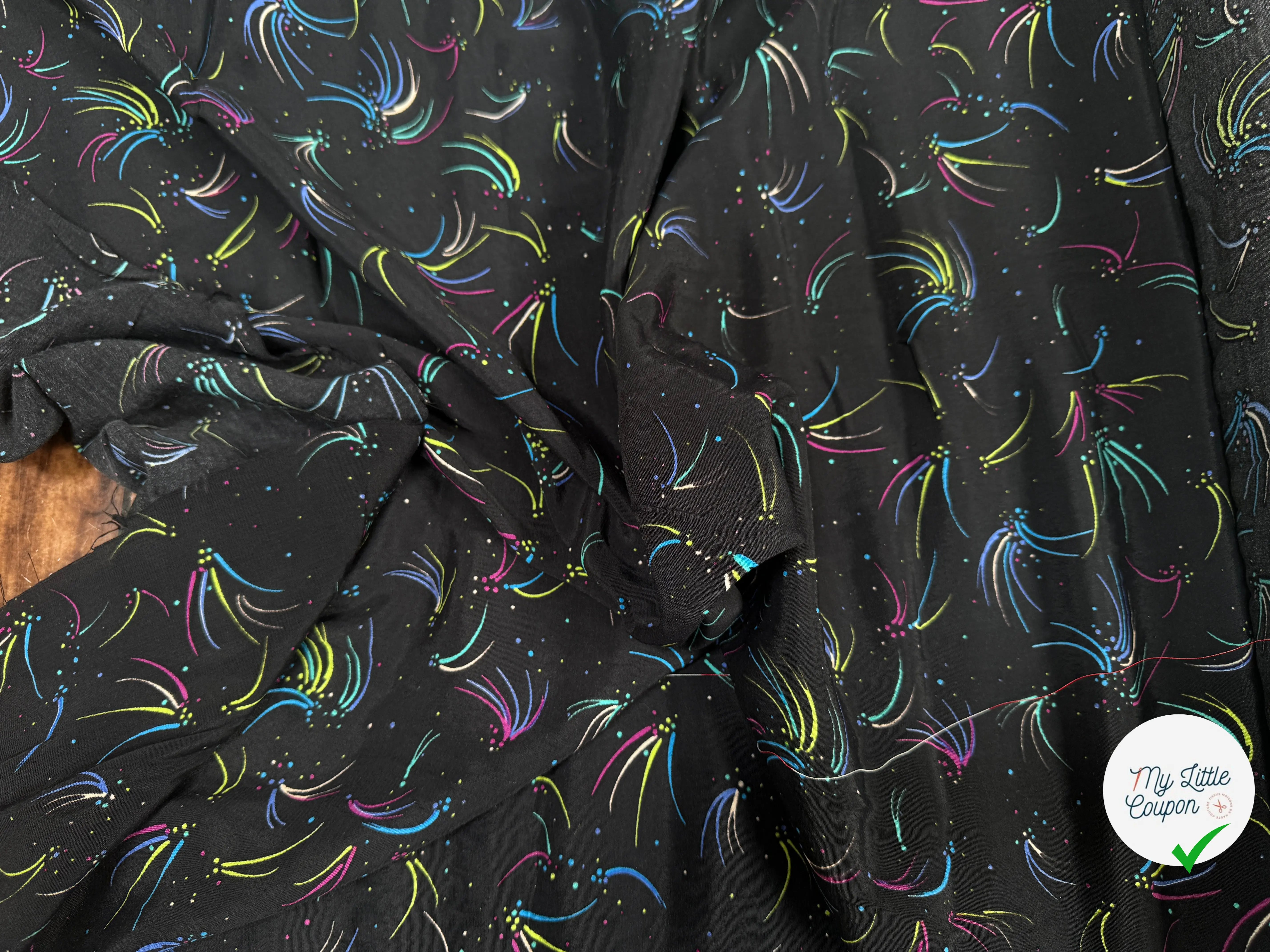 CREPE MAROCAIN VISCOSE FIREWOKRS - My Little Coupon