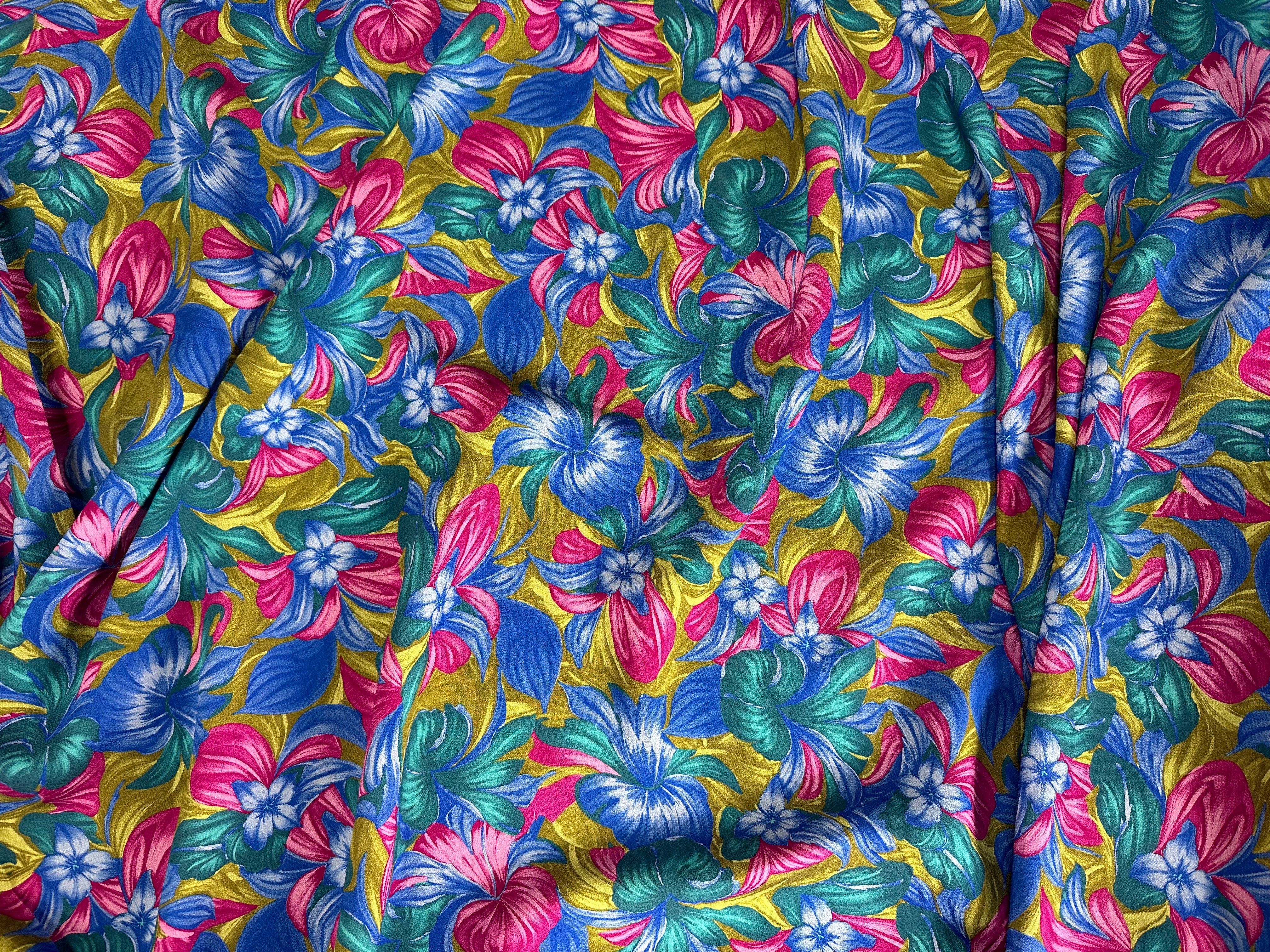 CREPE MAROCAIN VISCOSE FLEURS RETRO - My Little Coupon