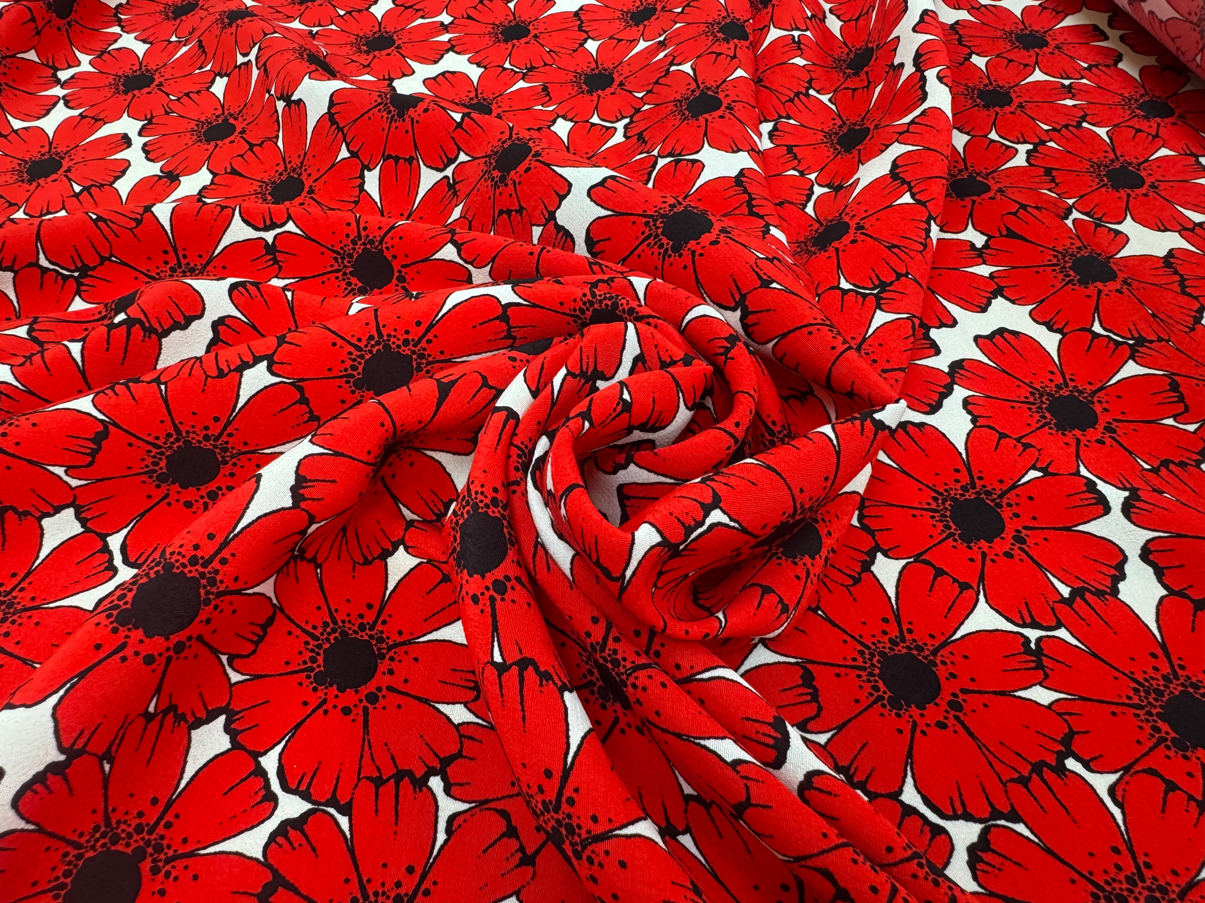 CREPE MAROCAIN VISCOSE FOND BLANC MOTIFS FLEURS DU BONHEUR JAPON ROUGE - My Little Coupon