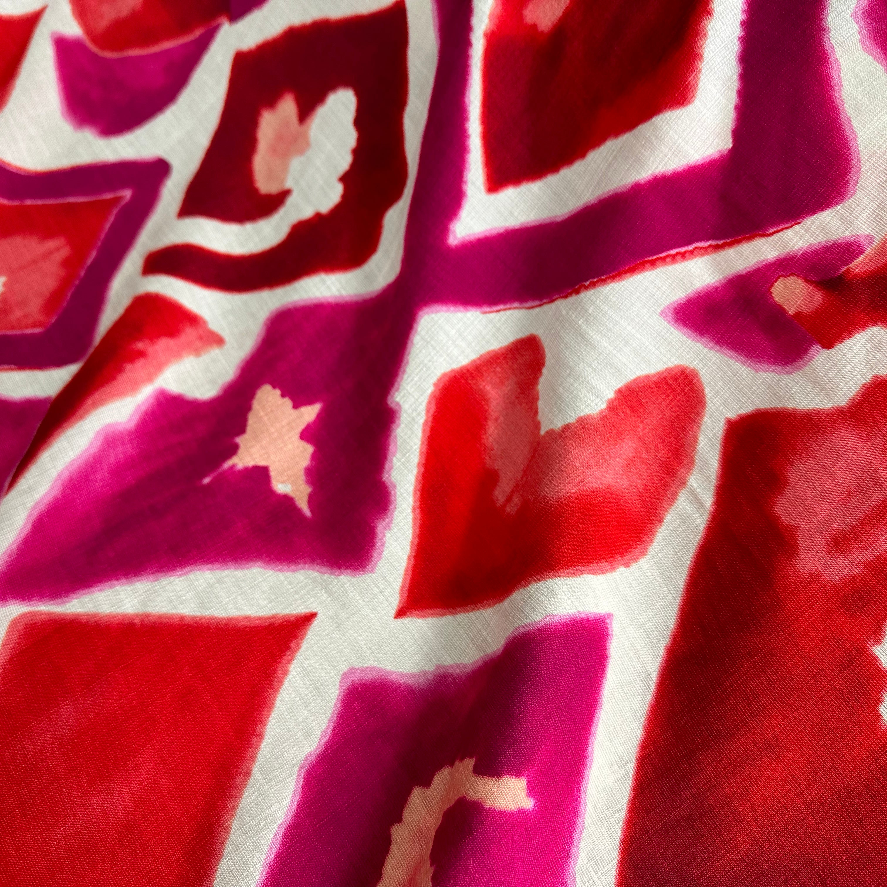 CRÊPE MAROCAIN VISCOSE GÉOMÉTRIE LOVE - My Little Coupon