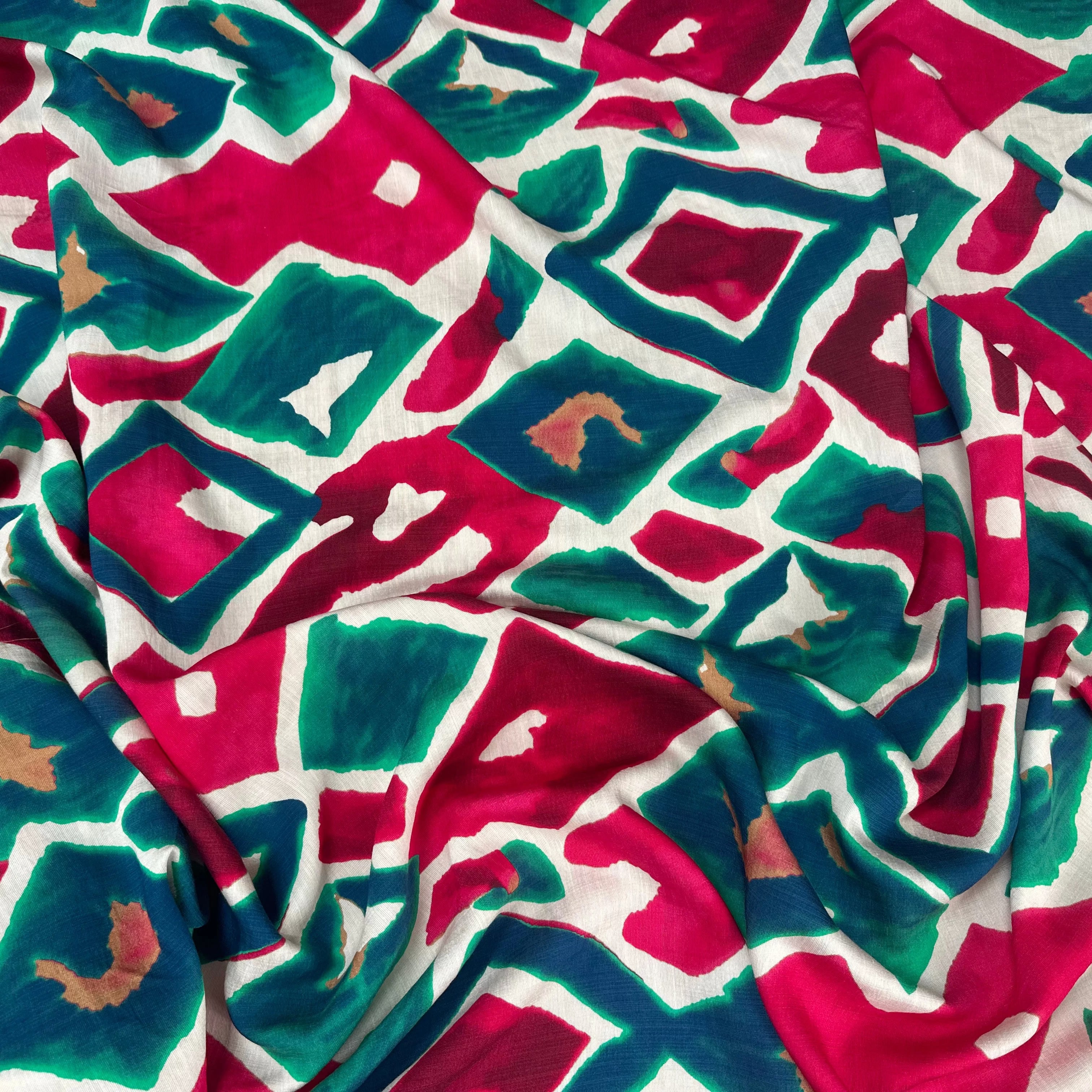 CREPE MAROCAIN VISCOSEE GÉOMÉTRIE LOVE & BLUE - My Little Coupon