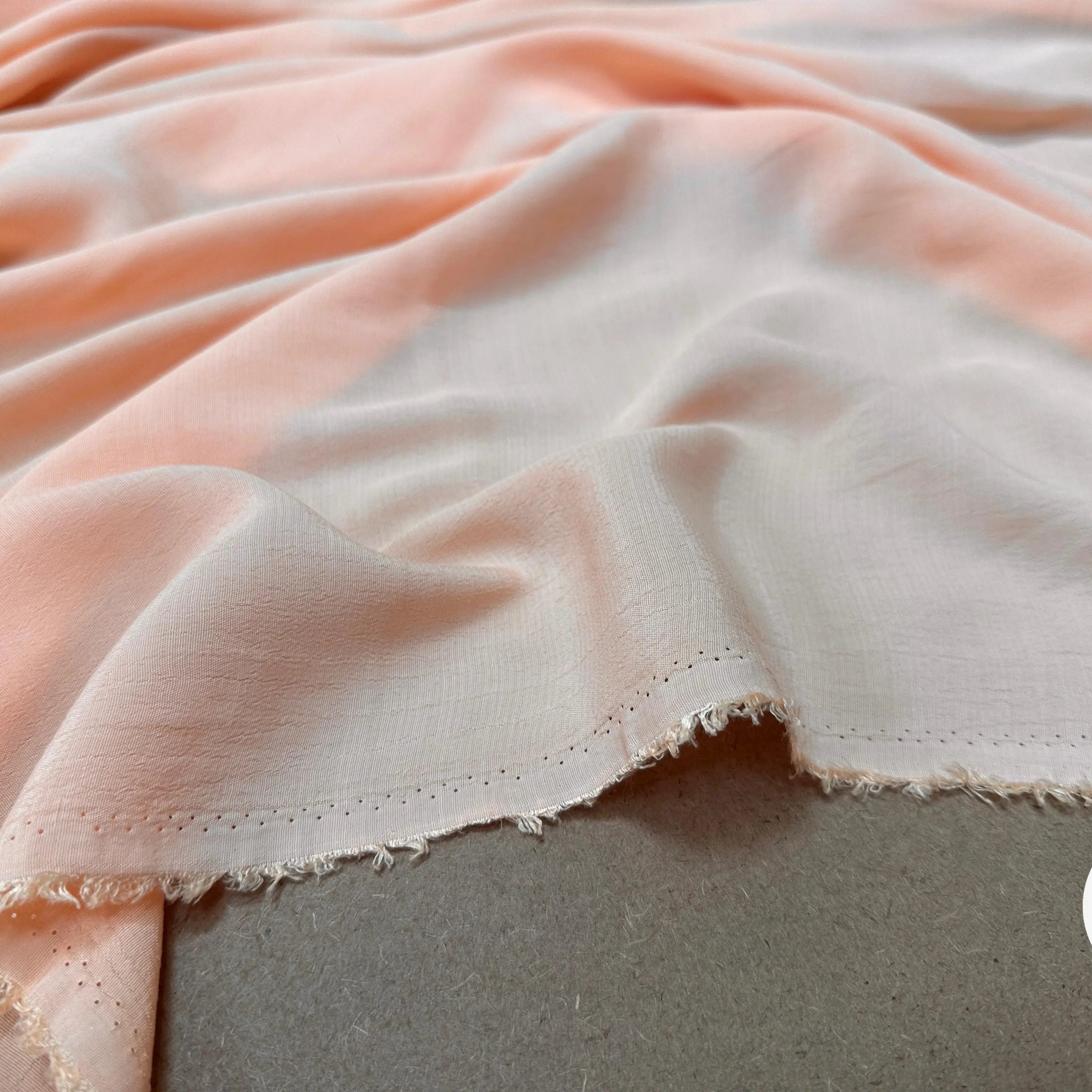 CREPE MAROCAIN VISCOSE SAUMON - My Little Coupon