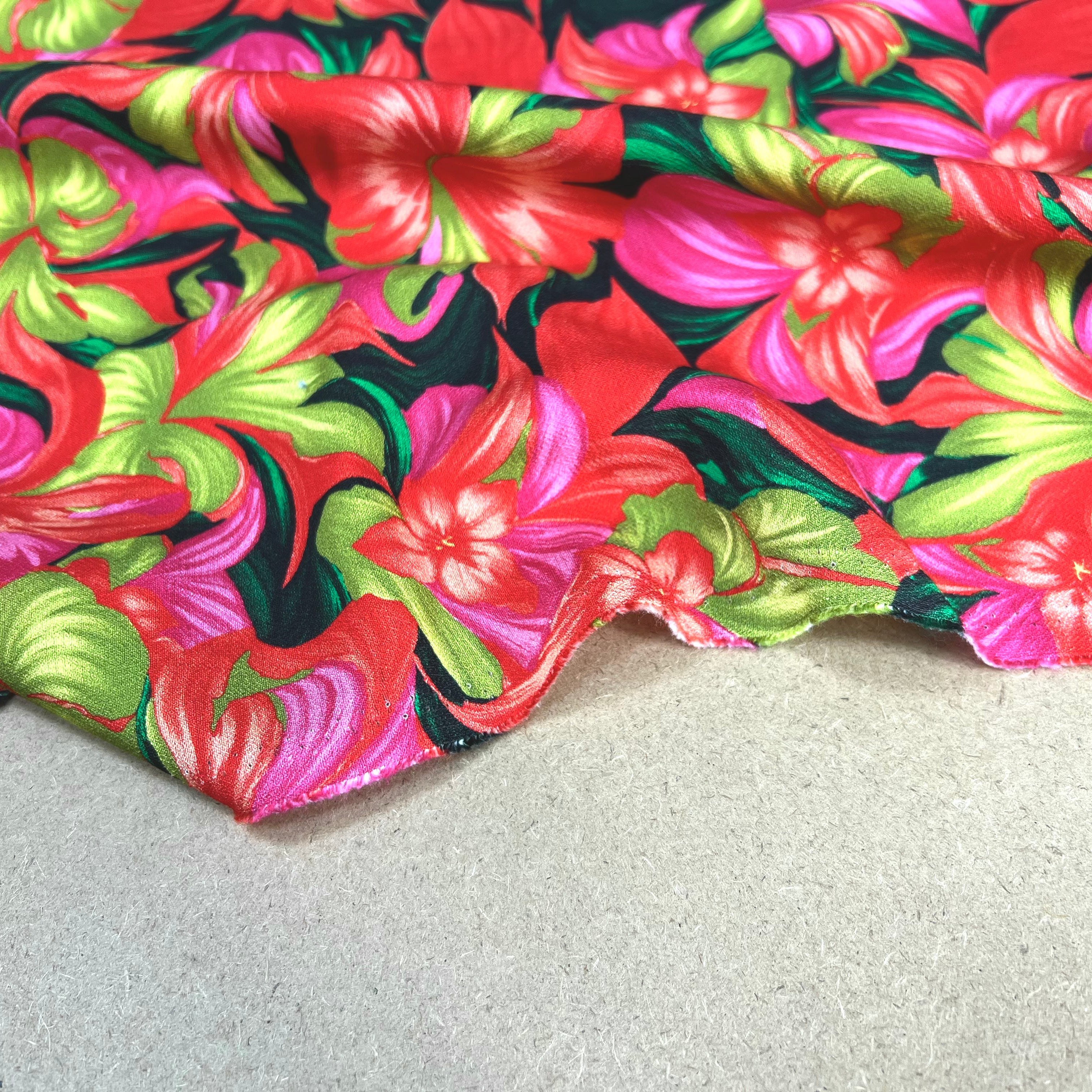 CRÊPE MAROCAIN VISCOSE TROPICAL - My Little Coupon