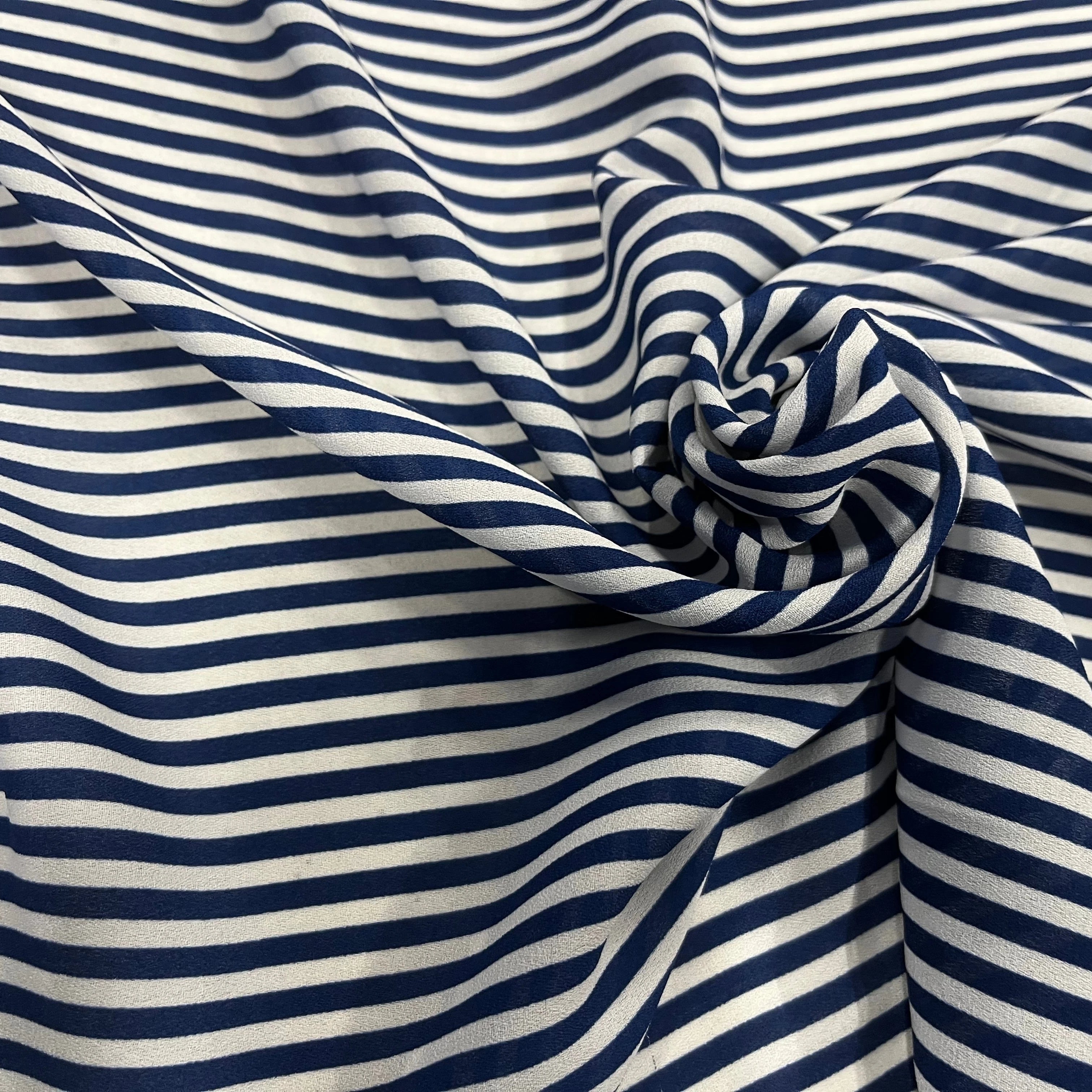 CREPE POLYESTER À RAYURES BLEU BLANCHE - My Little Coupon