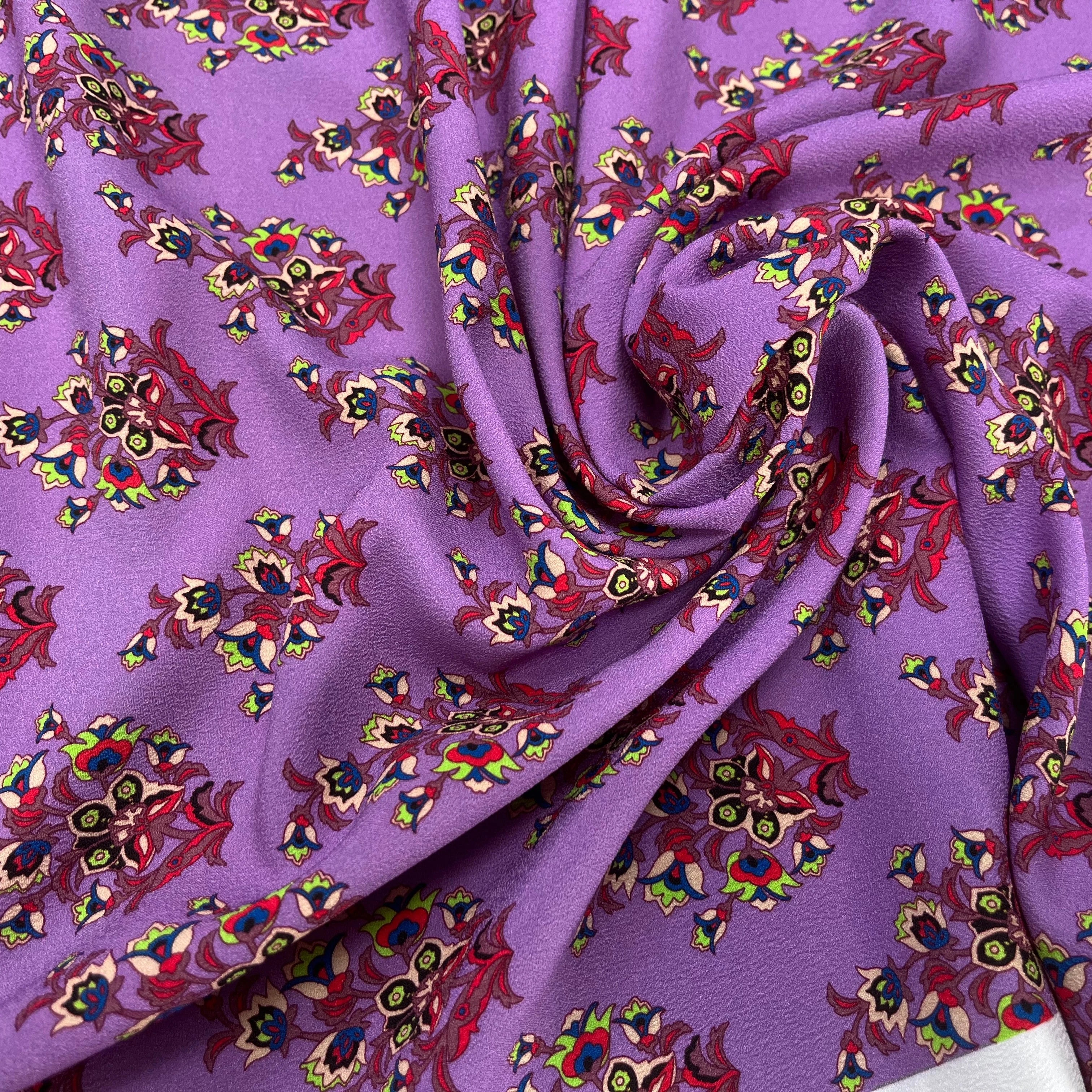 CREPE POLYESTER IMPRIMÉ FLEURS FOND VIOLET 148CM - My Little Coupon