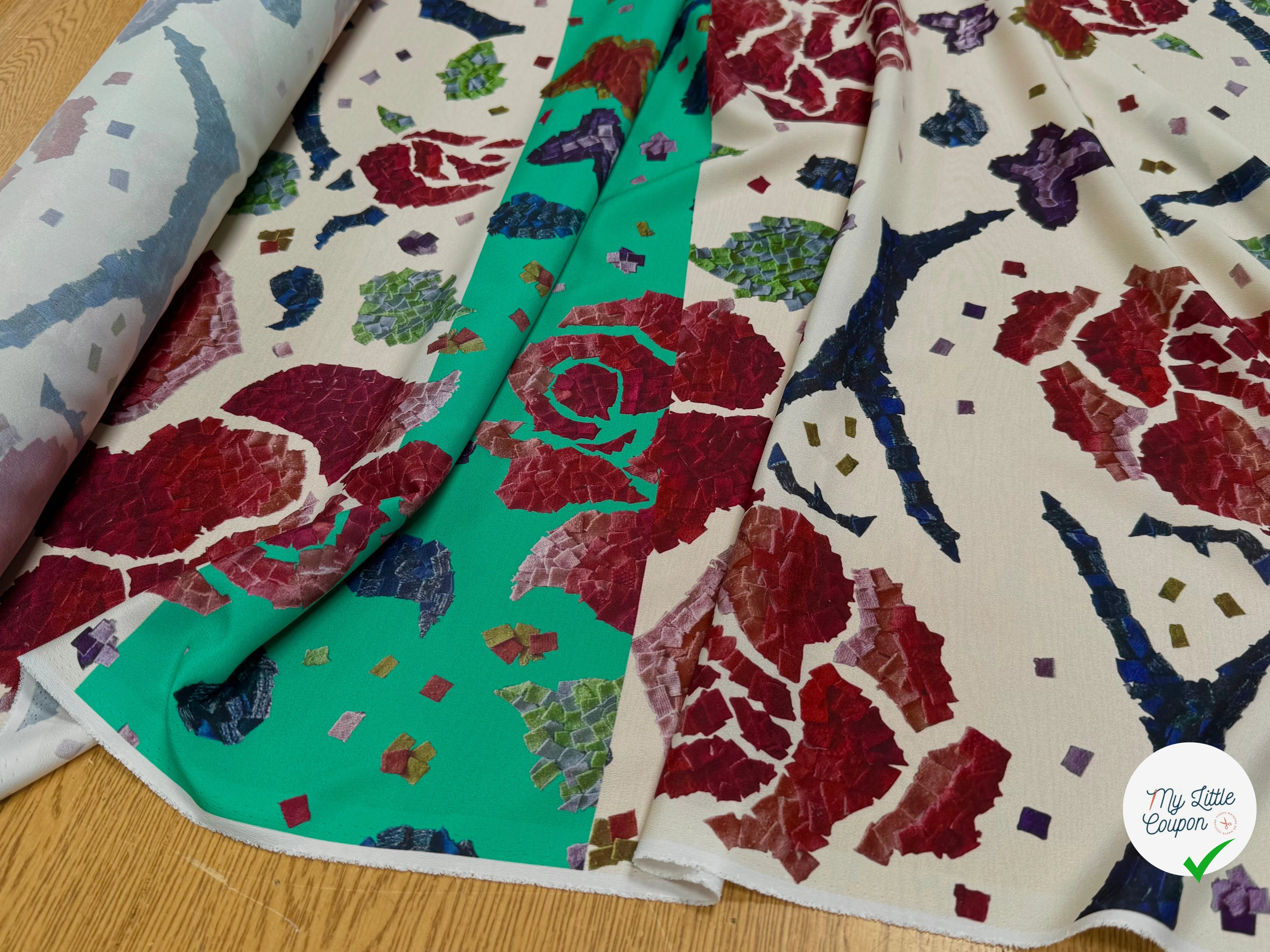 CRÊPE POLYESTER IMPRIMÉ FLORAL GROSSES FLEURS RAPPORT 68 CM CREPE SB GROSSES FLEURS - My Little Coupon