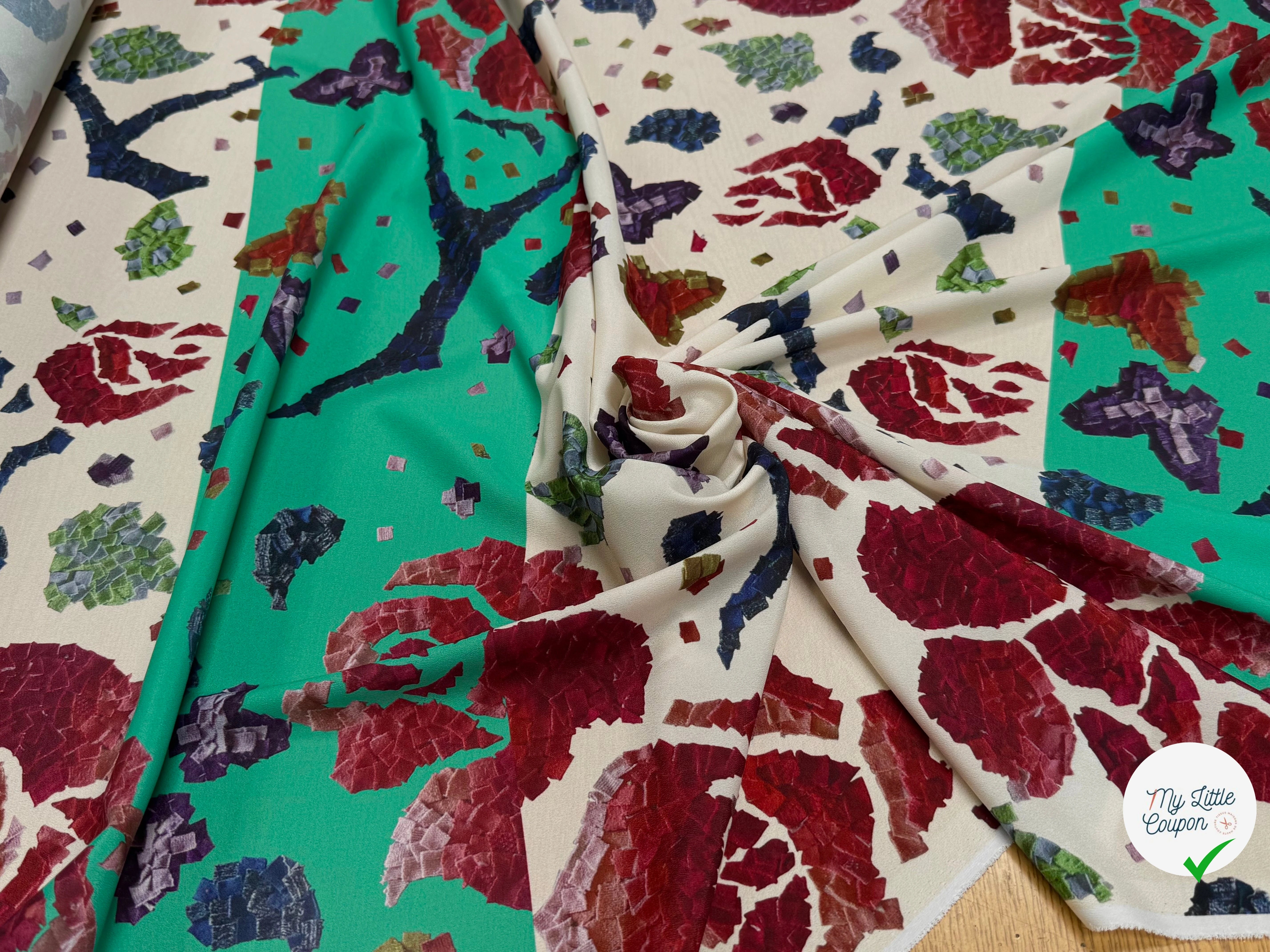 CRÊPE POLYESTER IMPRIMÉ FLORAL GROSSES FLEURS RAPPORT 68 CM CREPE SB GROSSES FLEURS - My Little Coupon