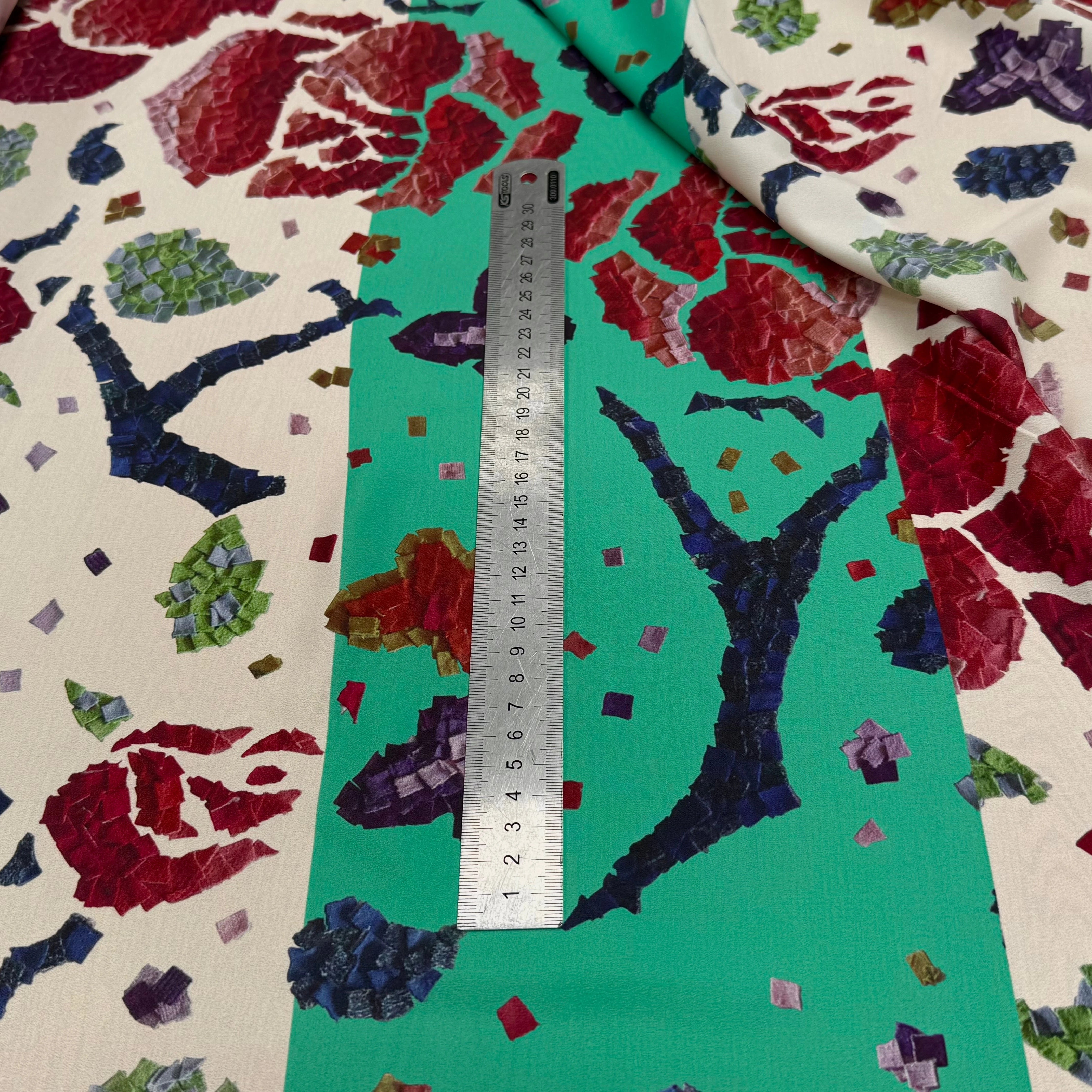 CRÊPE POLYESTER IMPRIMÉ FLORAL GROSSES FLEURS RAPPORT 68 CM CREPE SB GROSSES FLEURS - My Little Coupon