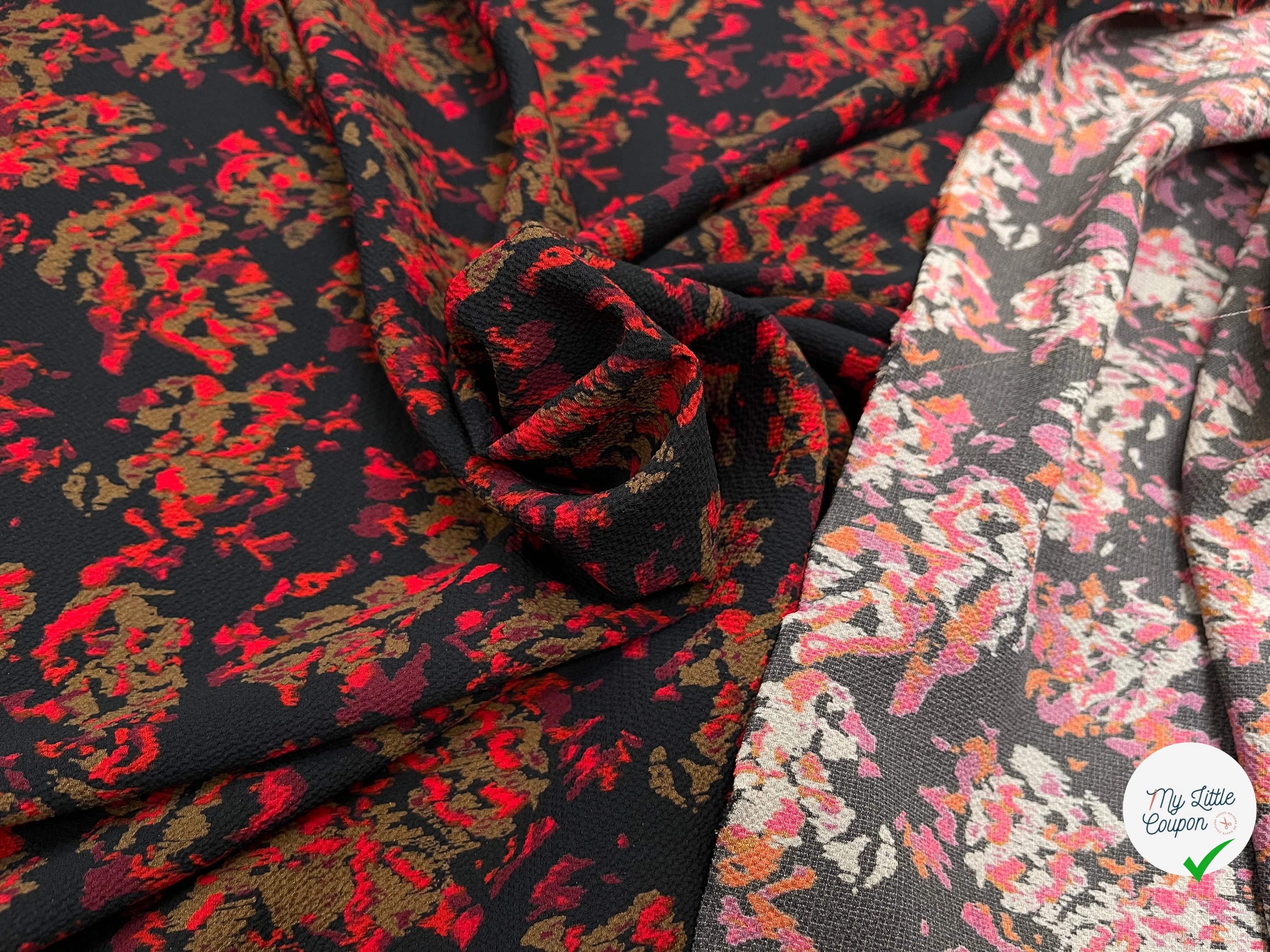 CREPE POLYESTER MOTIF MULTICOLORES SUR FOND NOIR - My Little Coupon