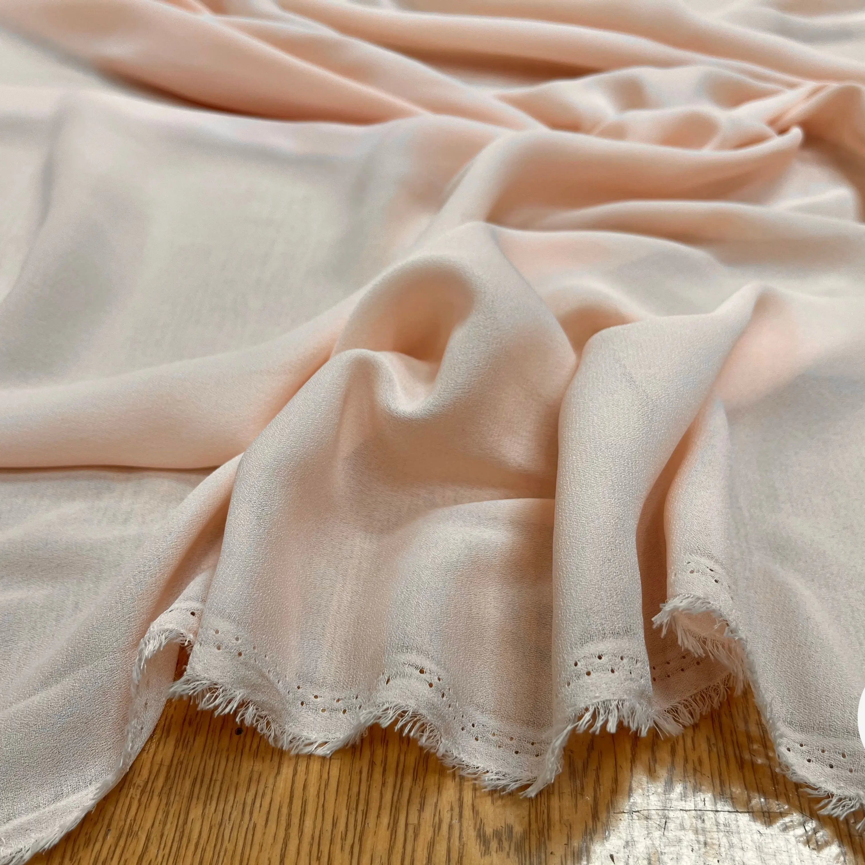 CREPE ROSE PALE POLYESTER - My Little Coupon