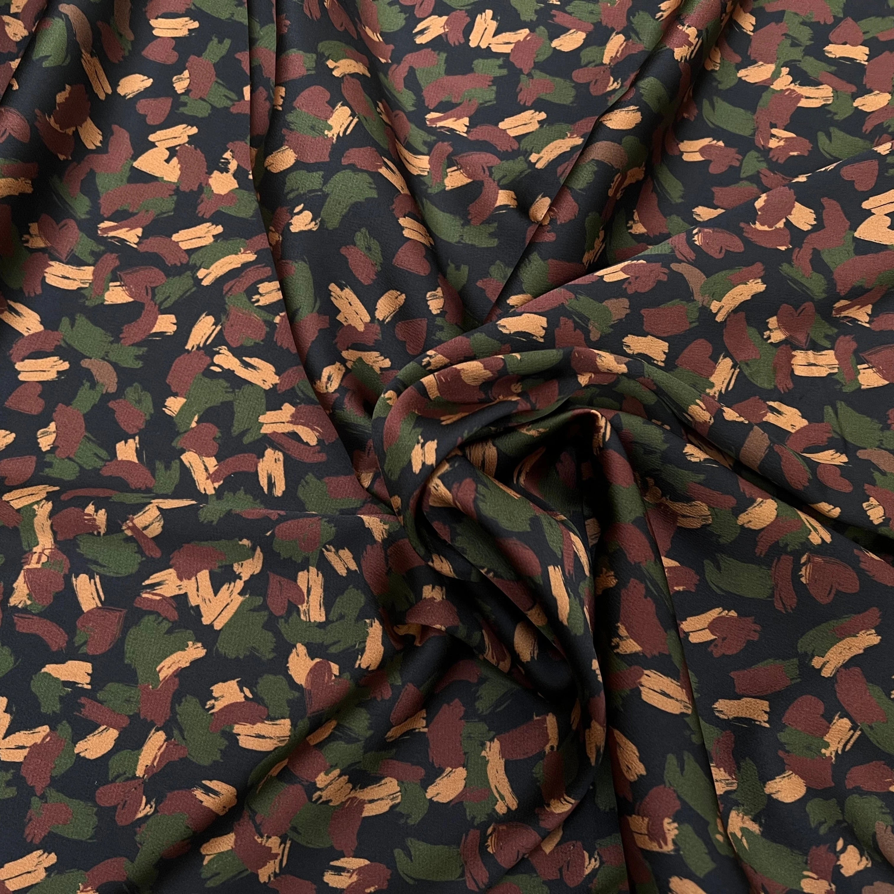 CREPE SATINÉ ARMY PACIFIQUE COEUR MOTIF TACHES - My Little Coupon